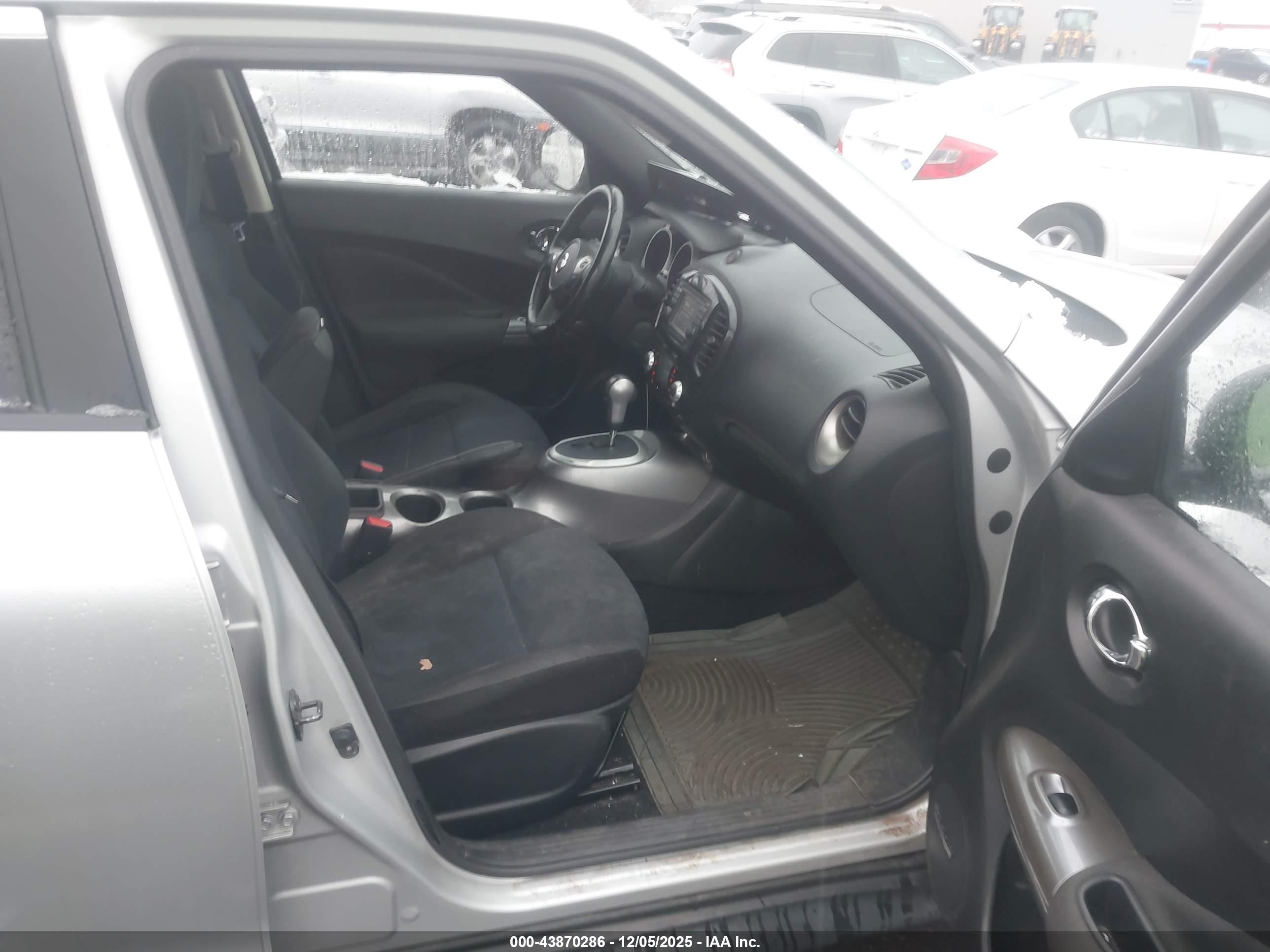 NISSAN JUKE image 5