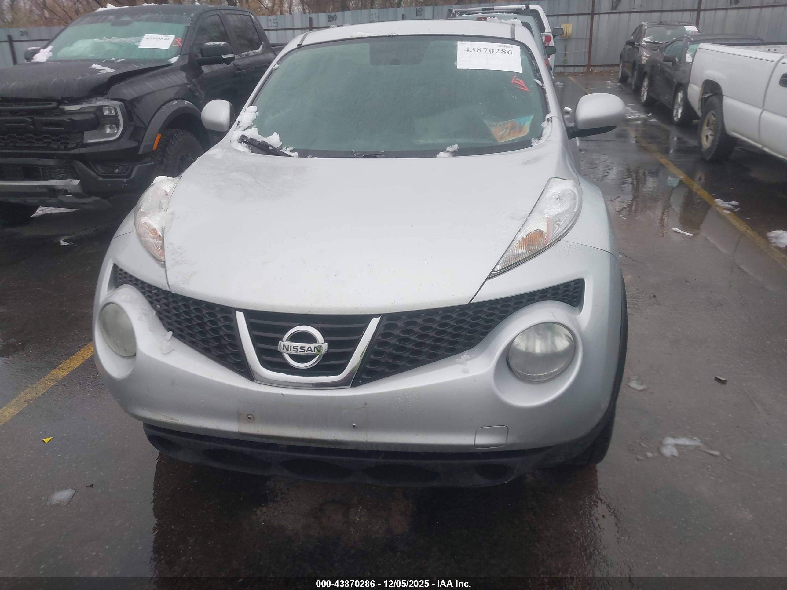 NISSAN JUKE image 6