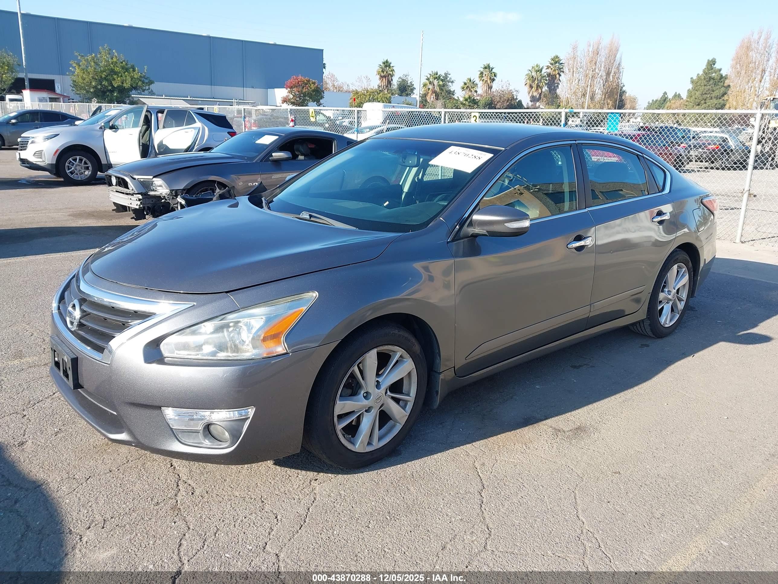 NISSAN ALTIMA image 2