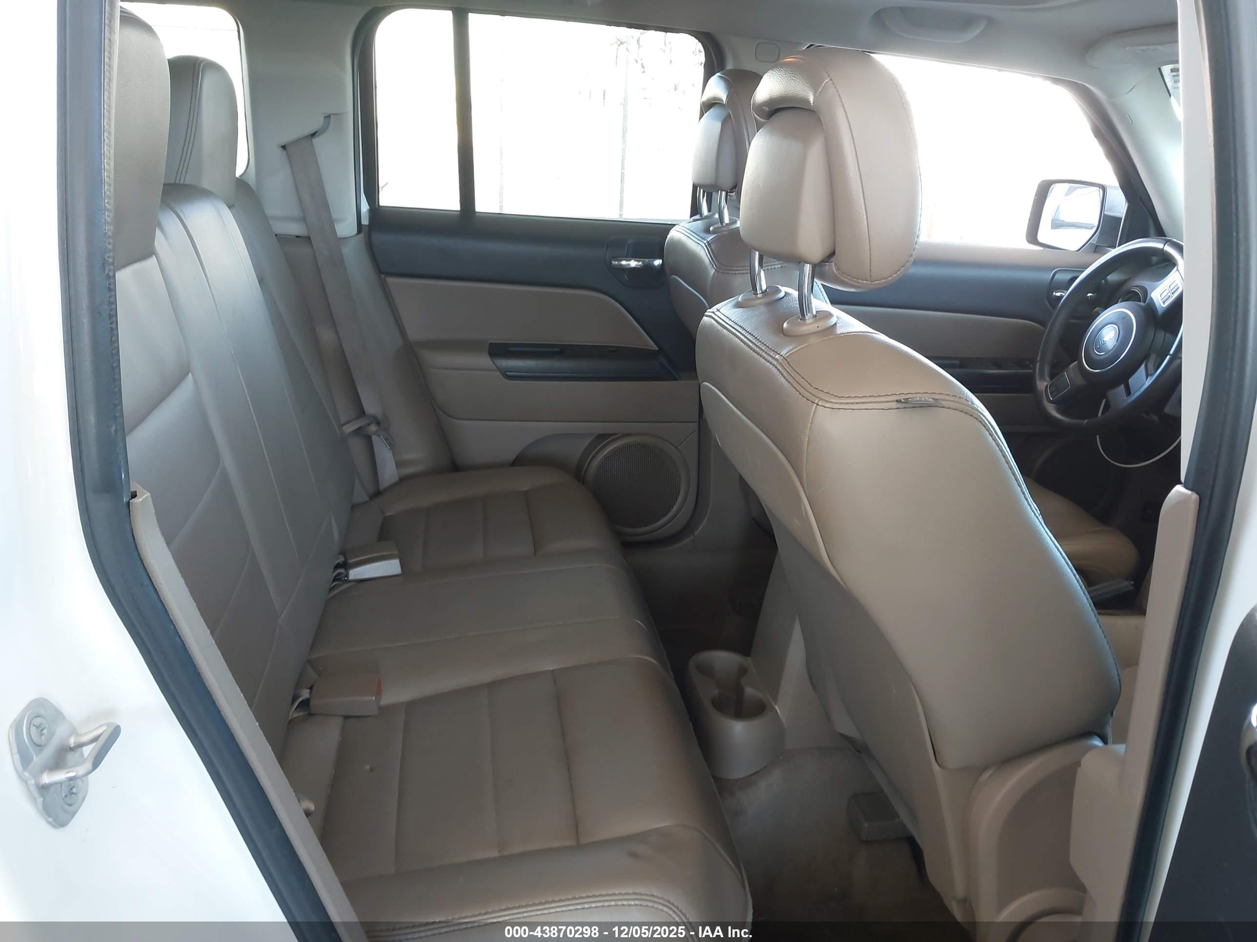 JEEP PATRIOT image 8