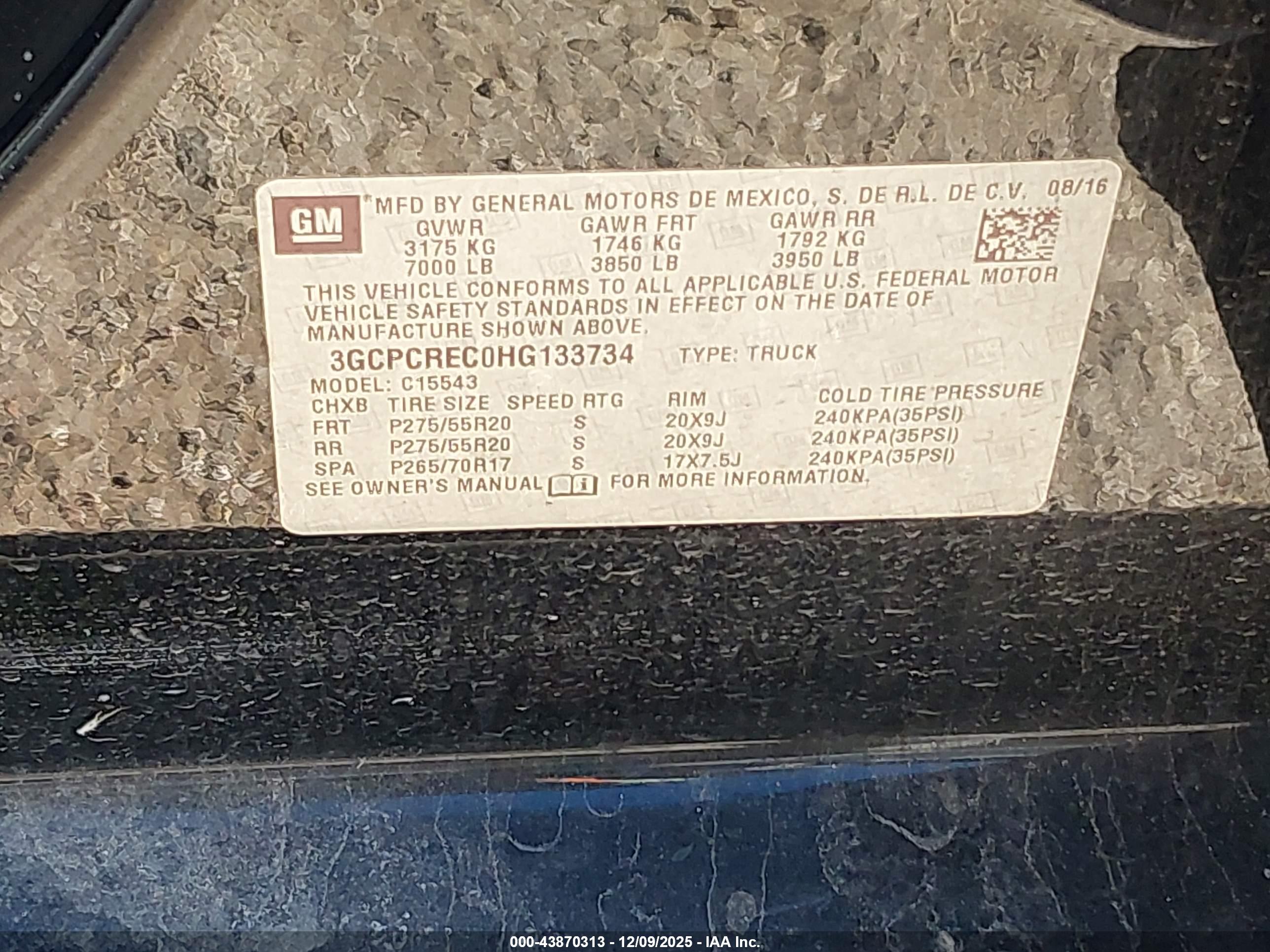 CHEVROLET SILVERADO image 9