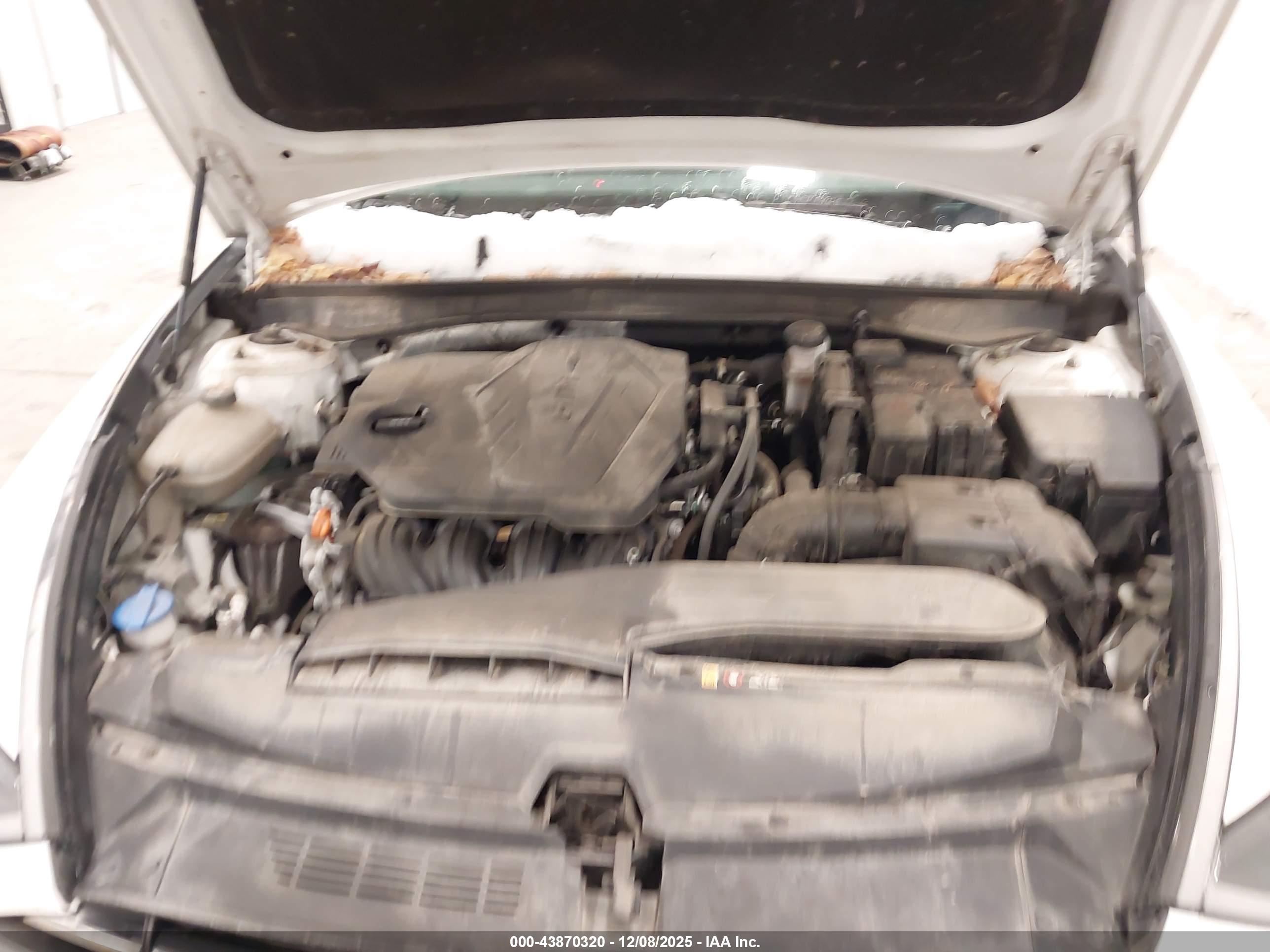 HYUNDAI SONATA image 10