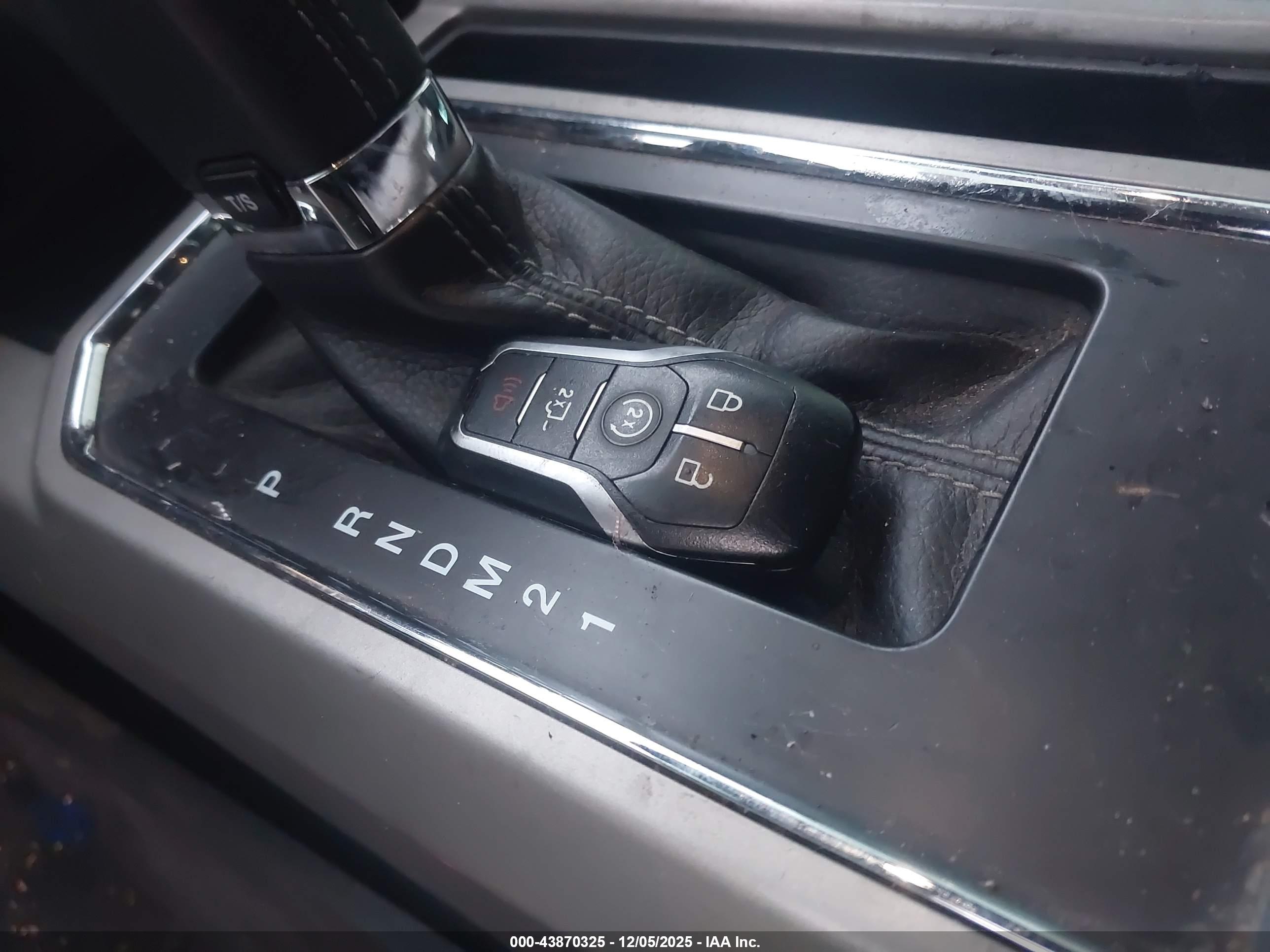 FORD F-150 image 11