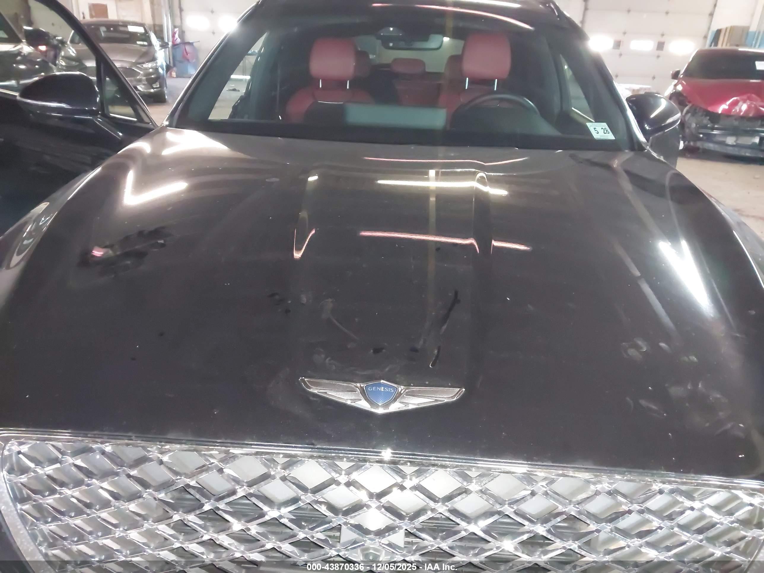 GENESIS GV70 image 10