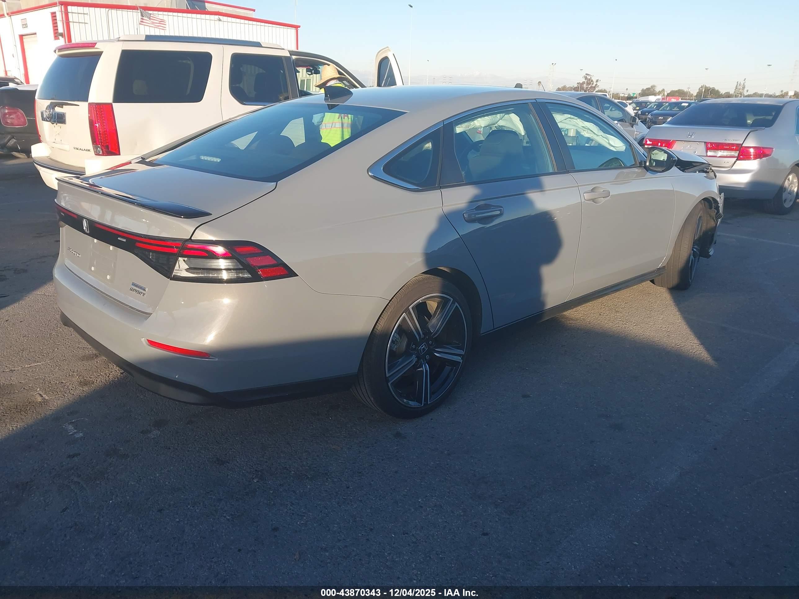 HONDA ACCORD image 4