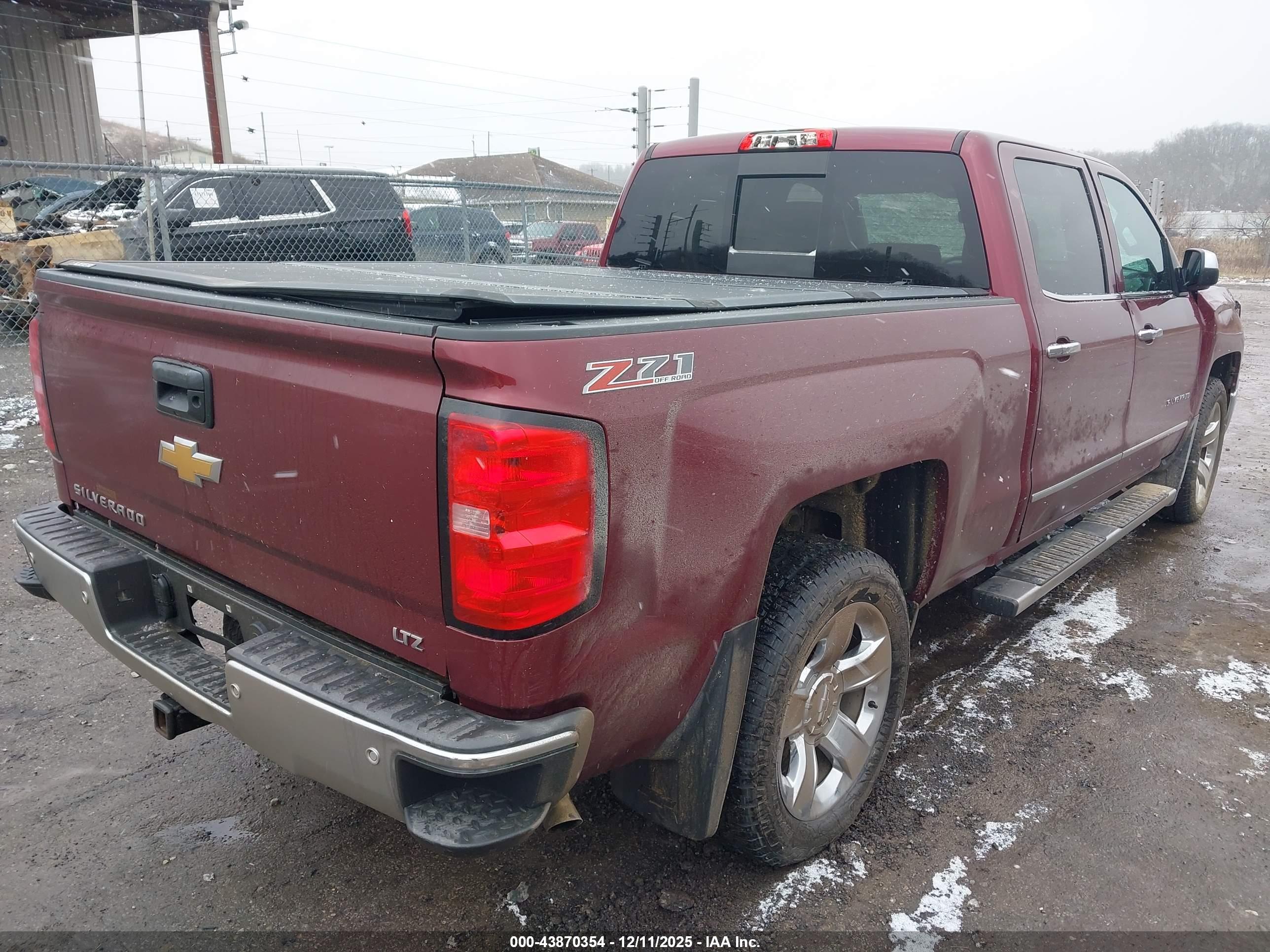 CHEVROLET SILVERADO image 4