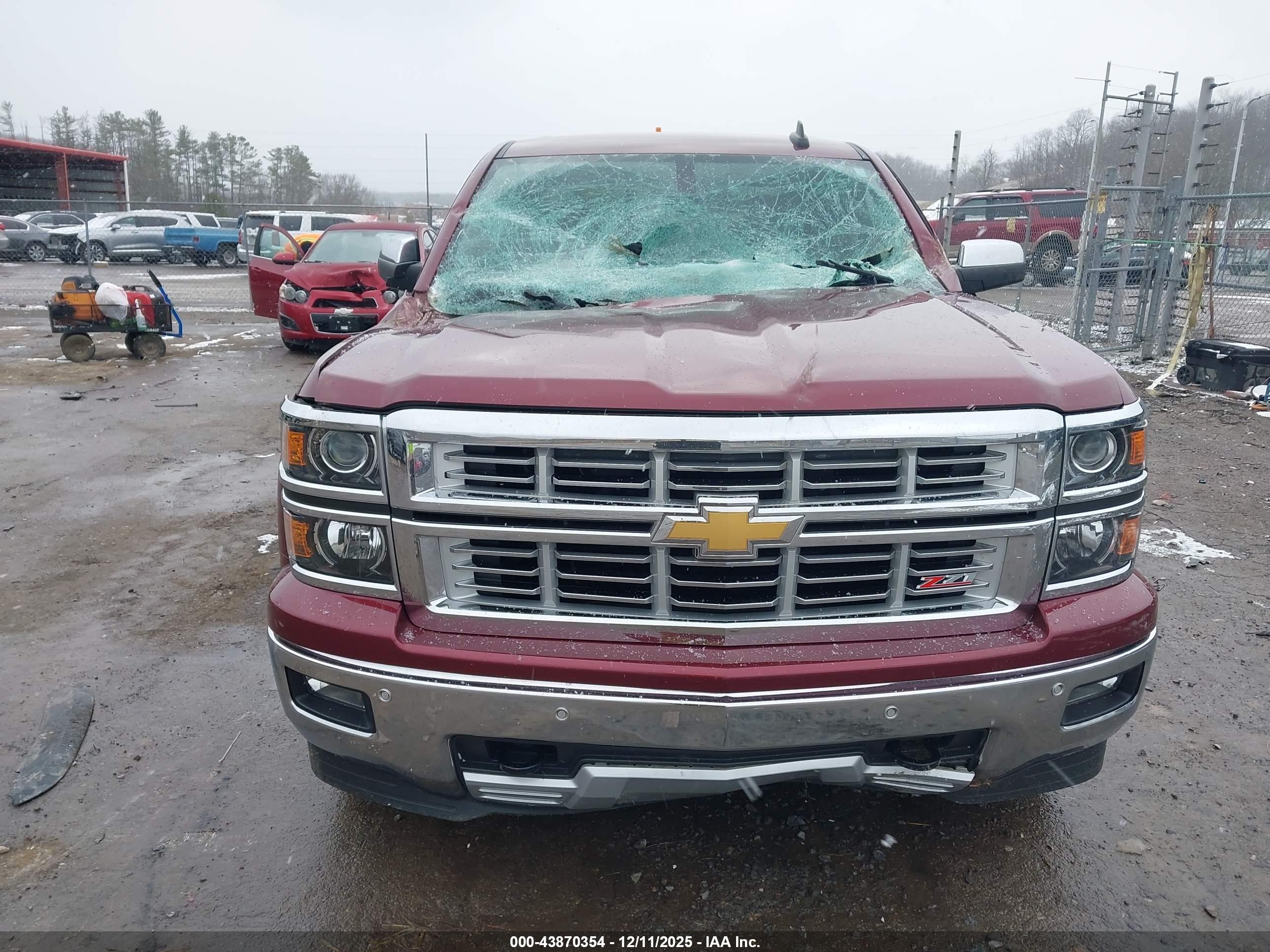 CHEVROLET SILVERADO image 6