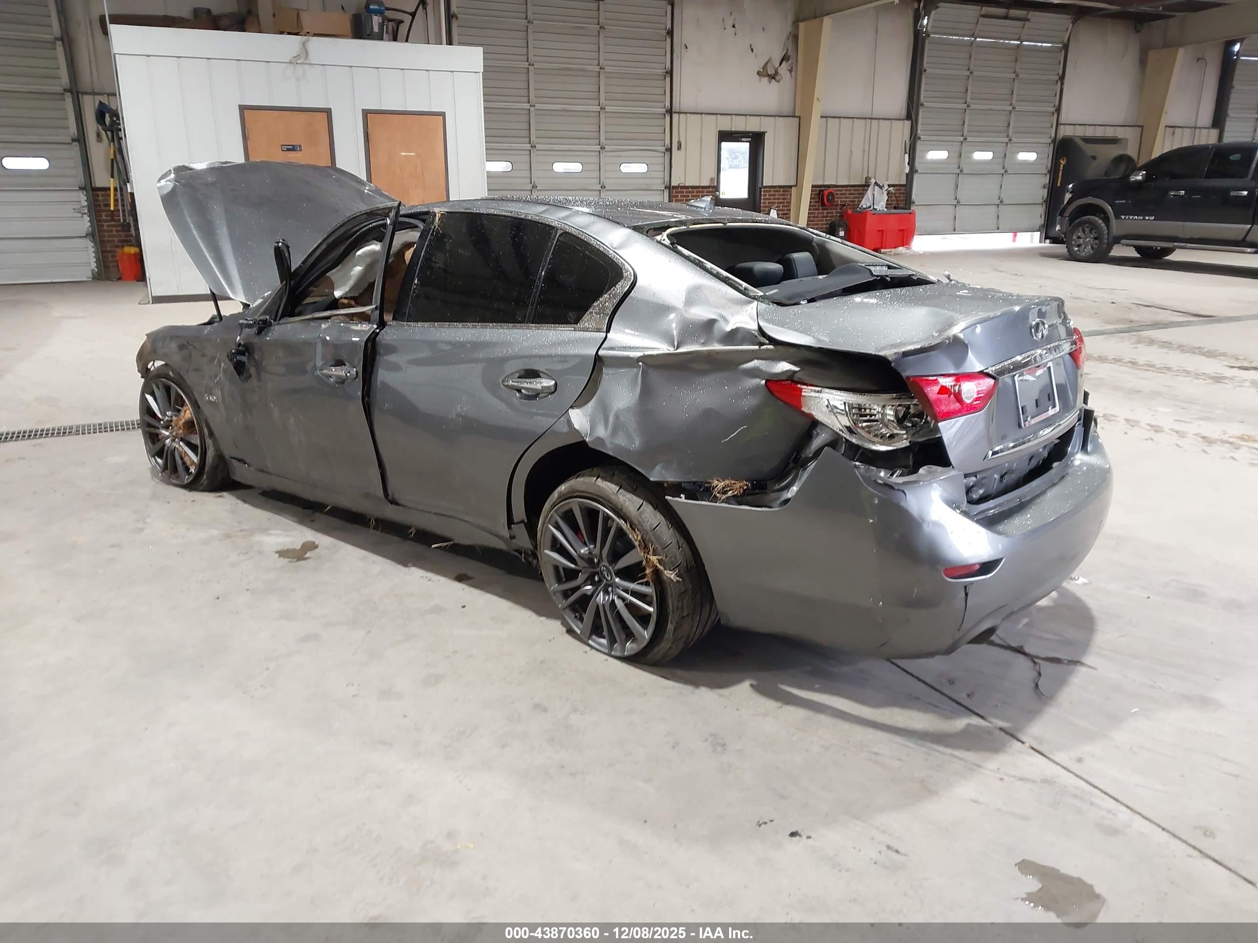 INFINITI Q50 image 3