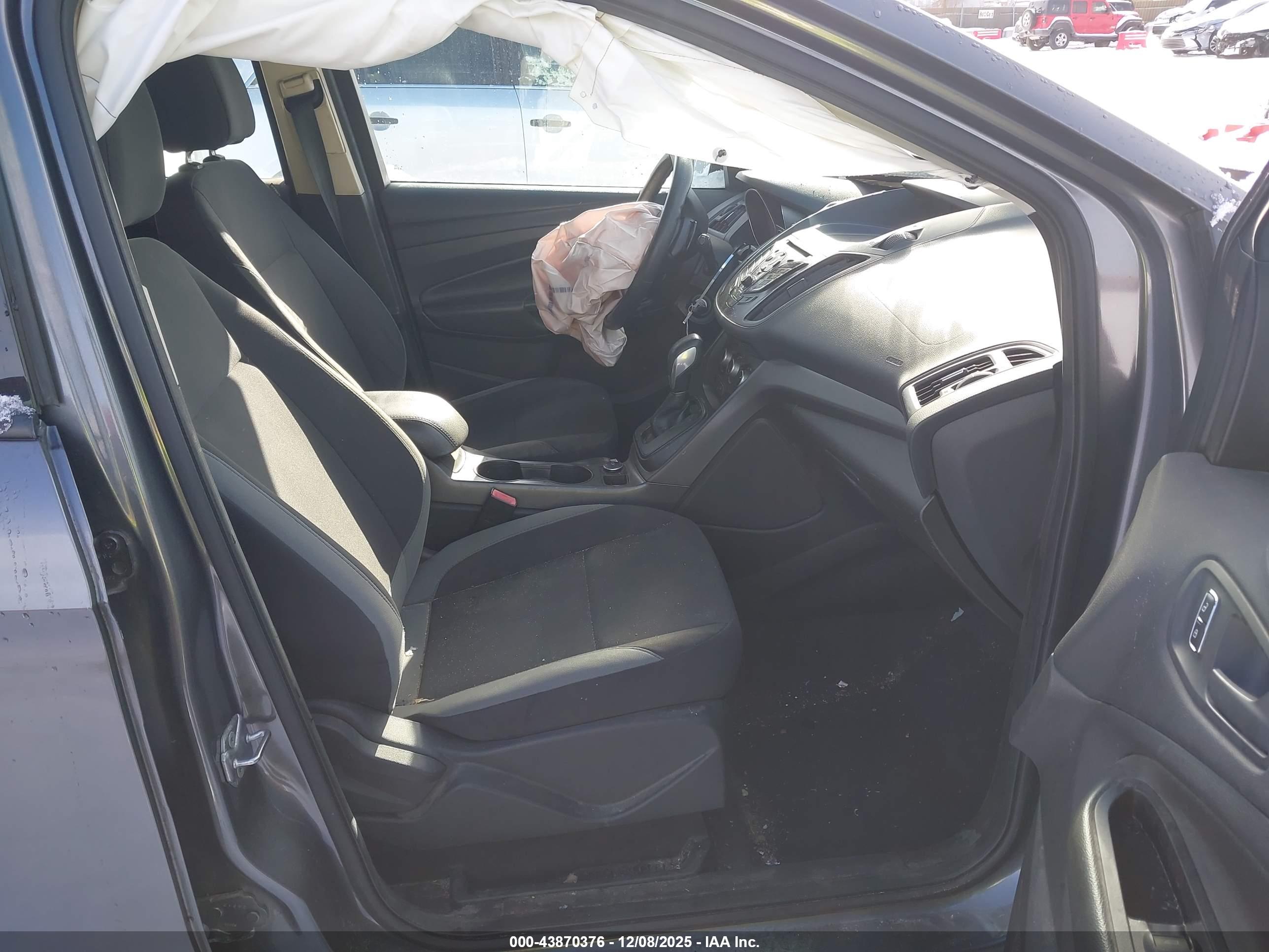 FORD ESCAPE image 5