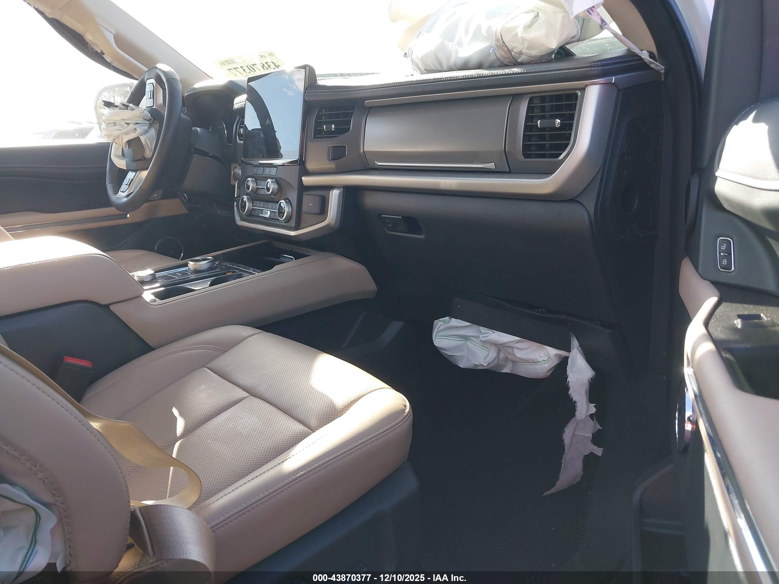 FORD EXPEDITION image 5