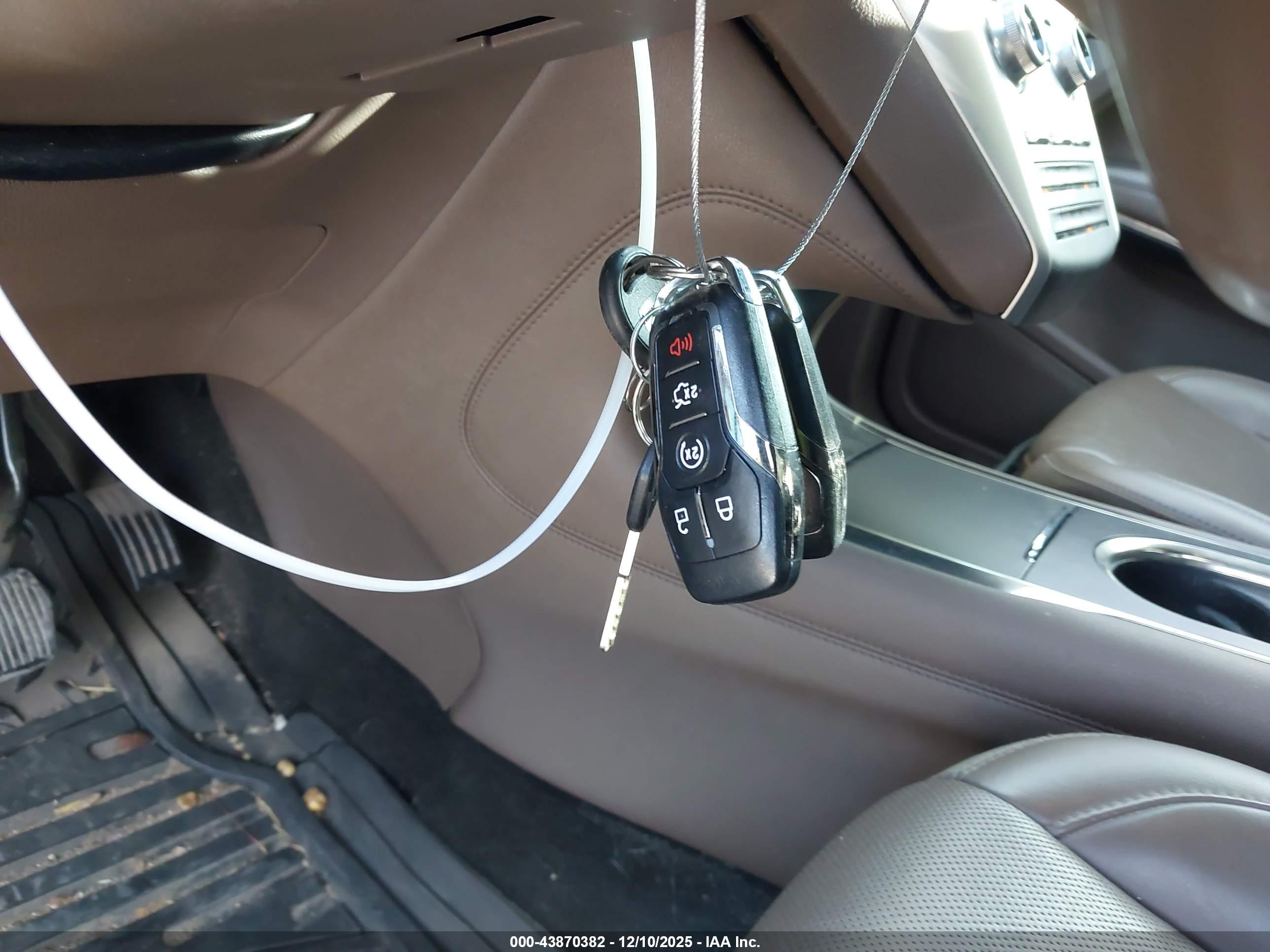 LINCOLN MKC image 11