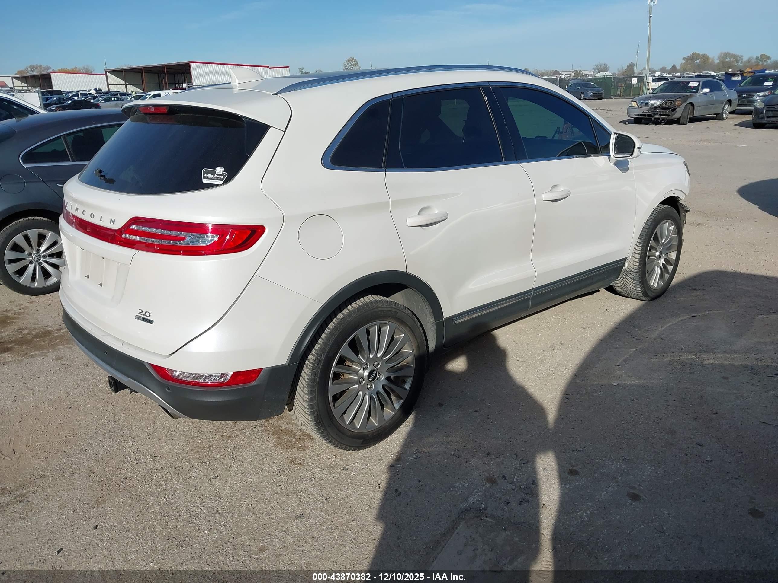 LINCOLN MKC image 4