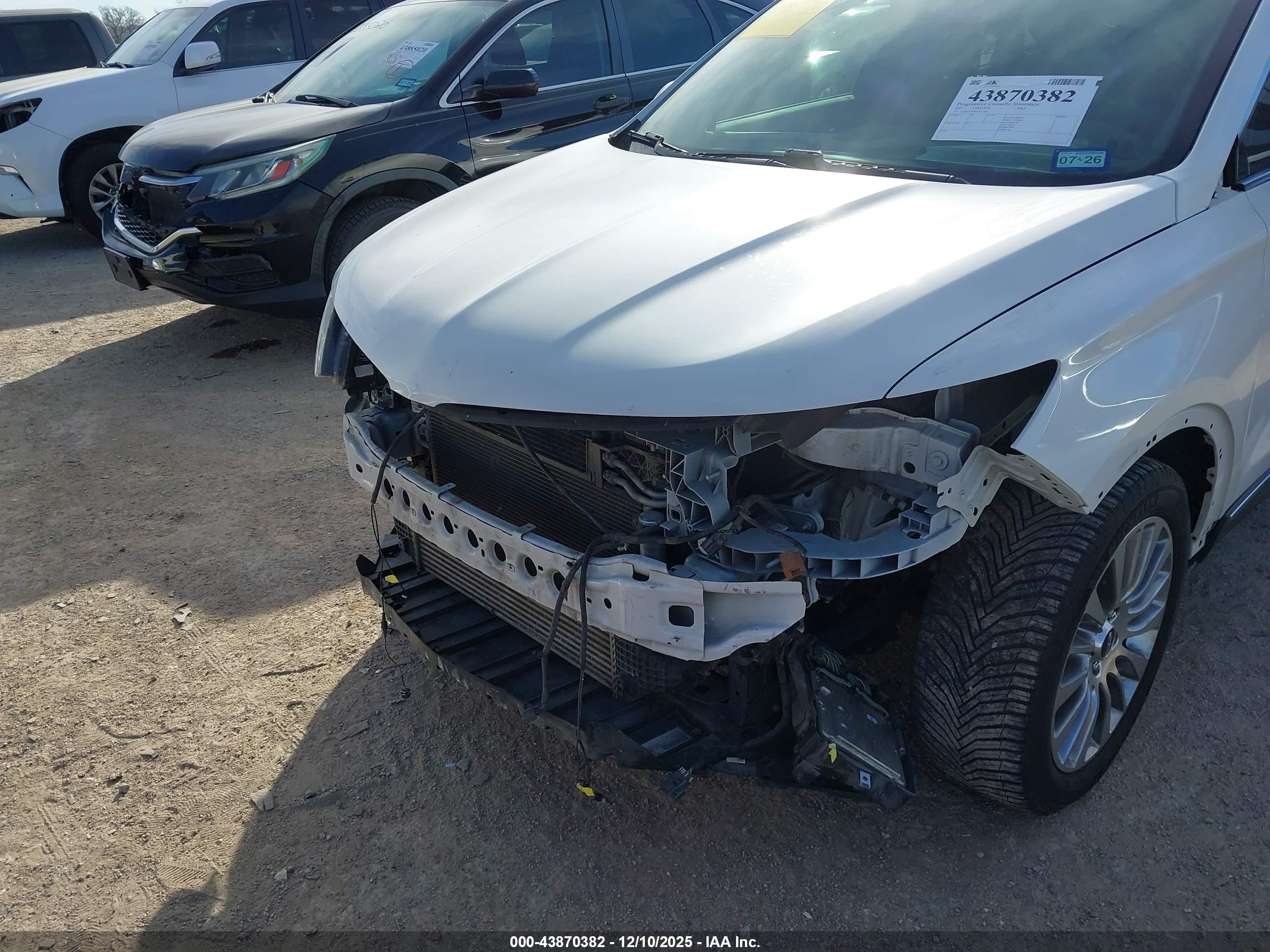 LINCOLN MKC image 6