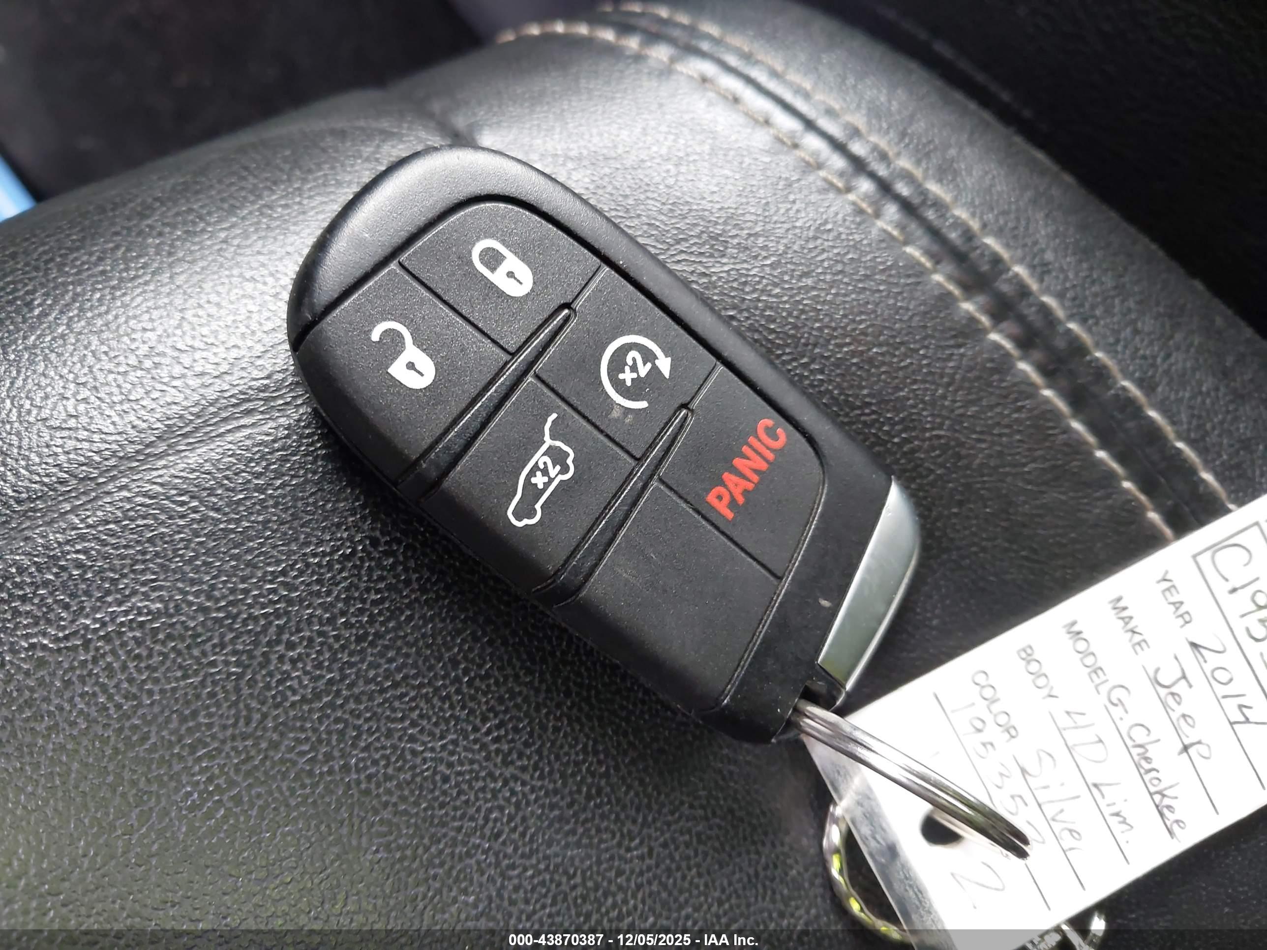 JEEP GRAND image 11
