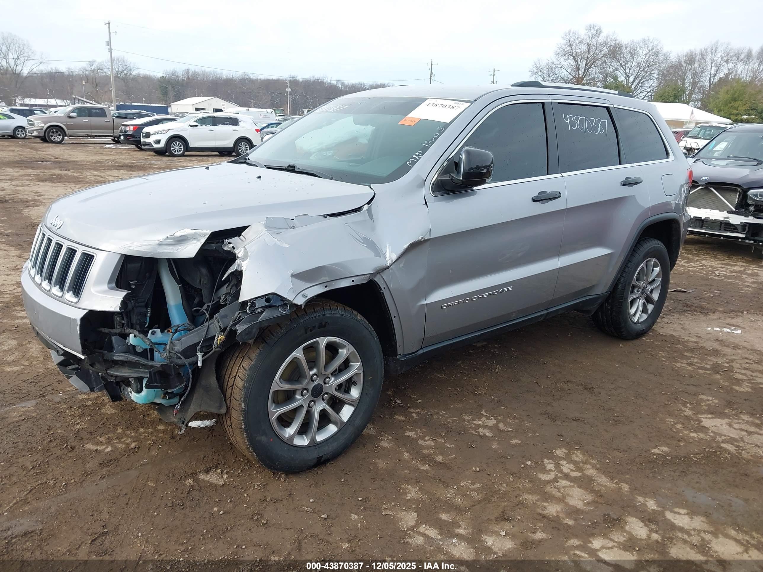 JEEP GRAND image 2