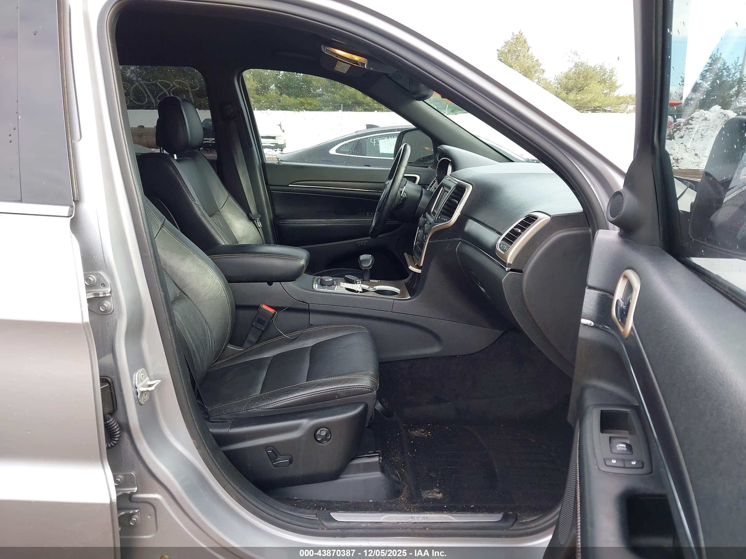 JEEP GRAND image 5
