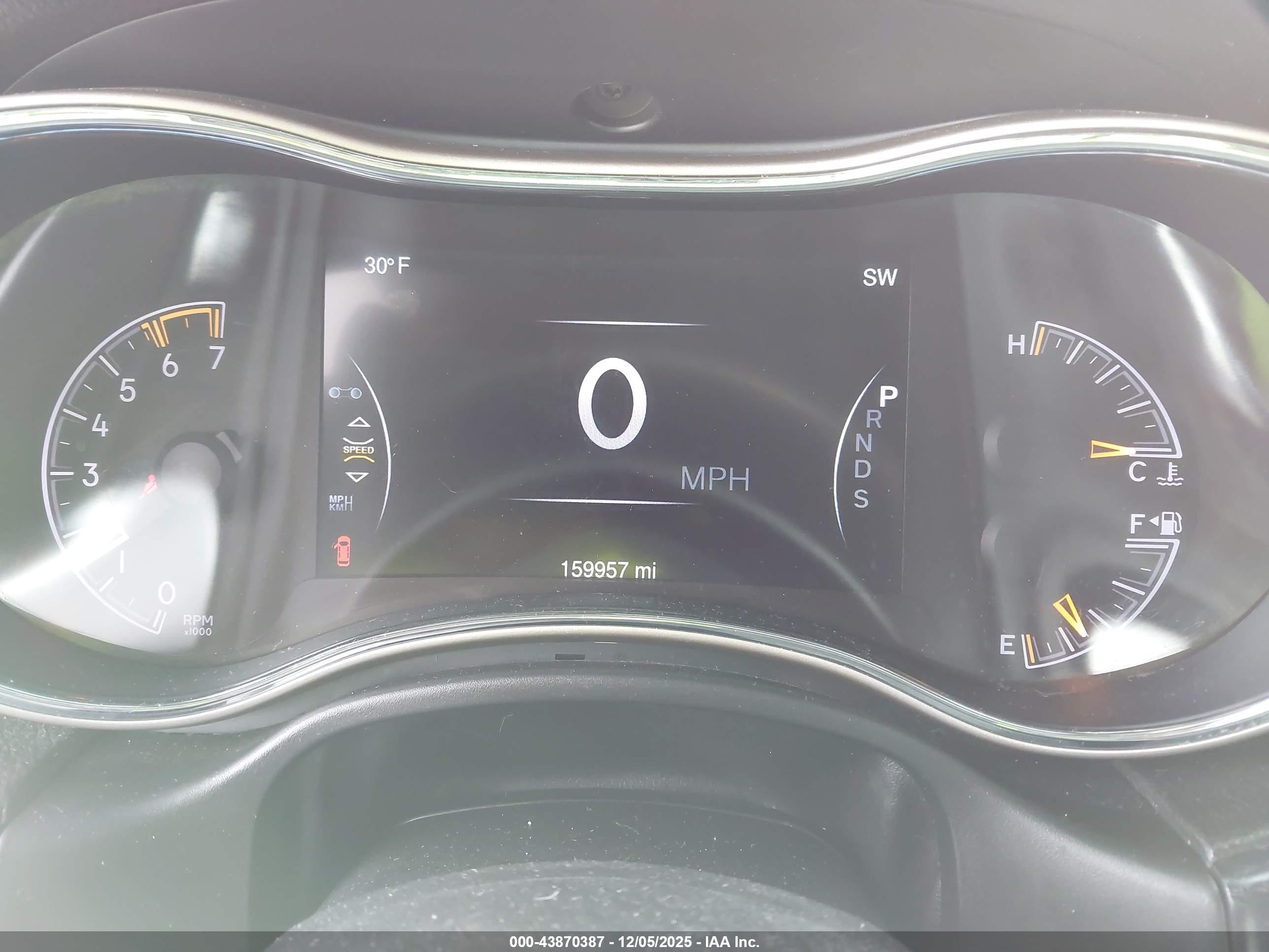 JEEP GRAND image 7