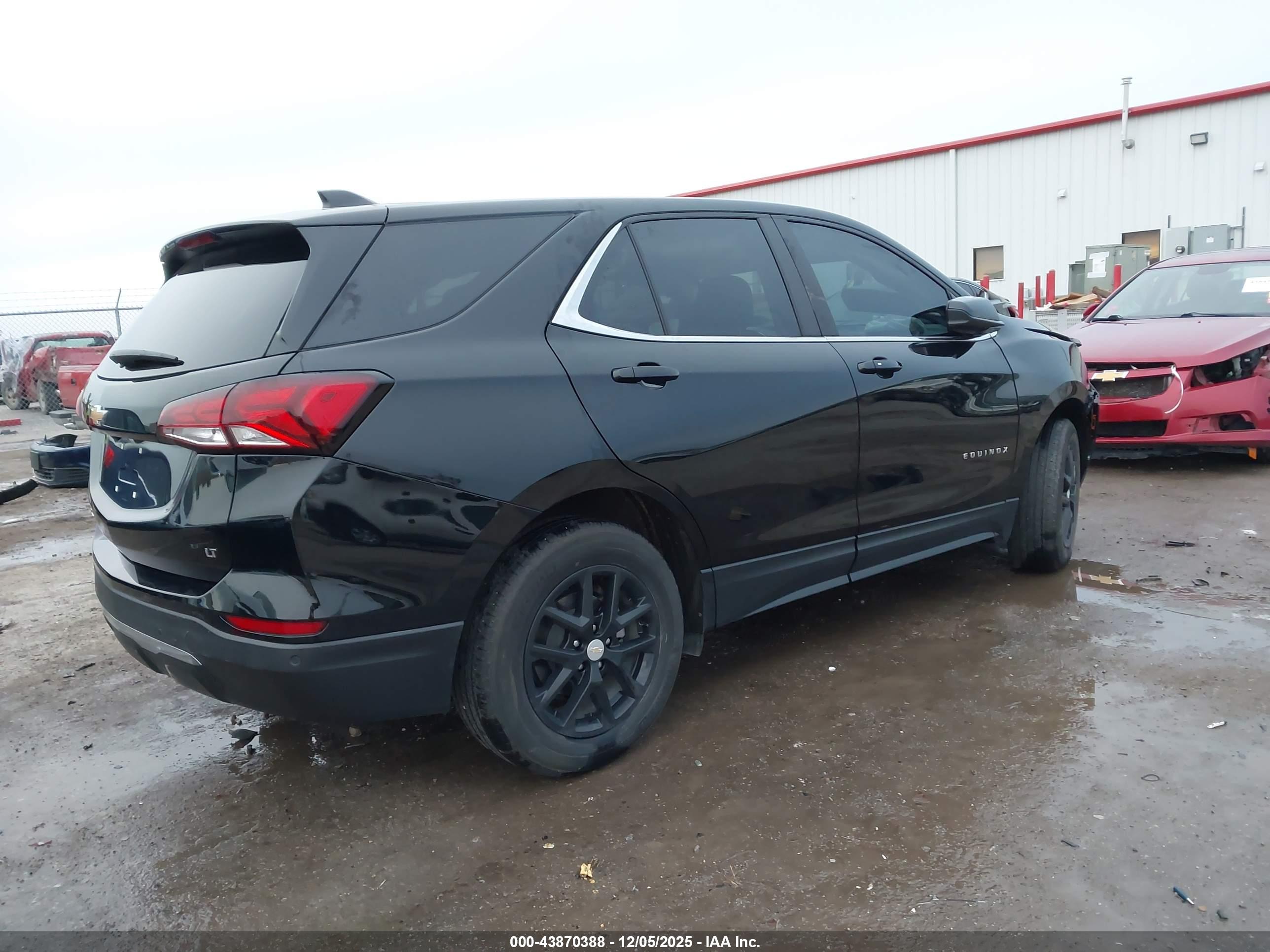 CHEVROLET EQUINOX image 4