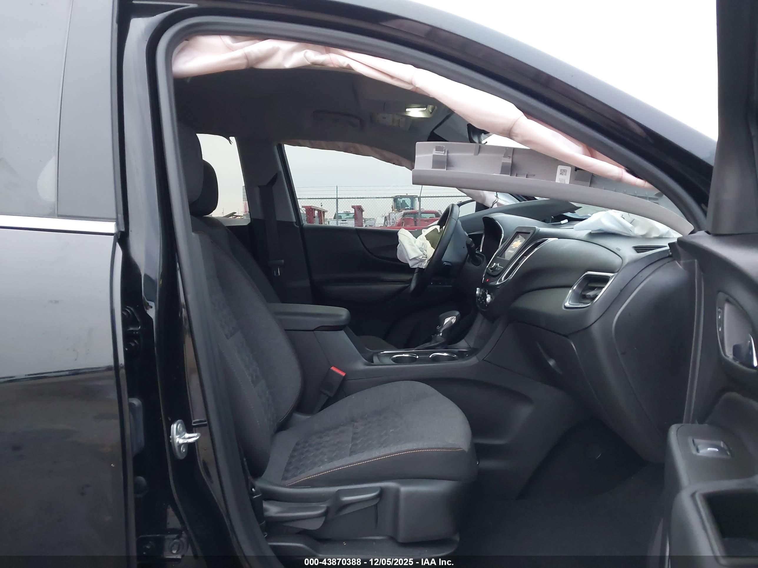 CHEVROLET EQUINOX image 5