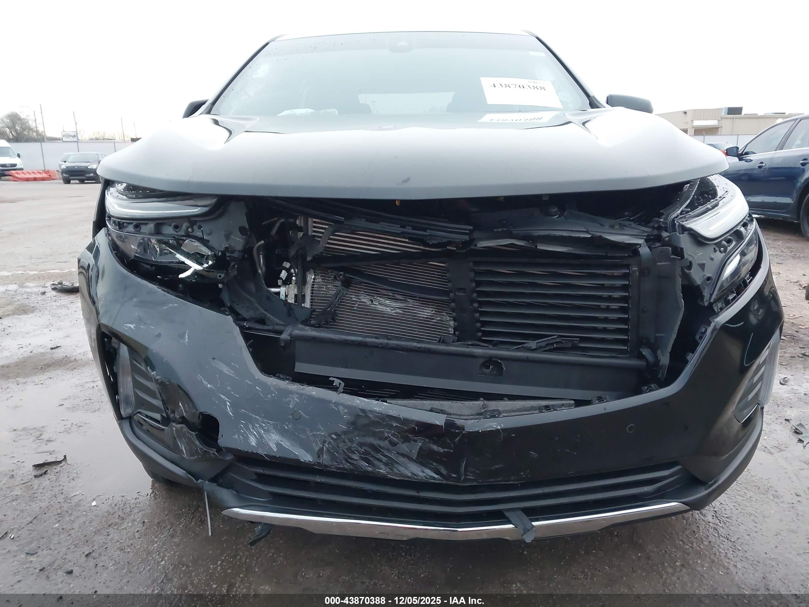 CHEVROLET EQUINOX image 6