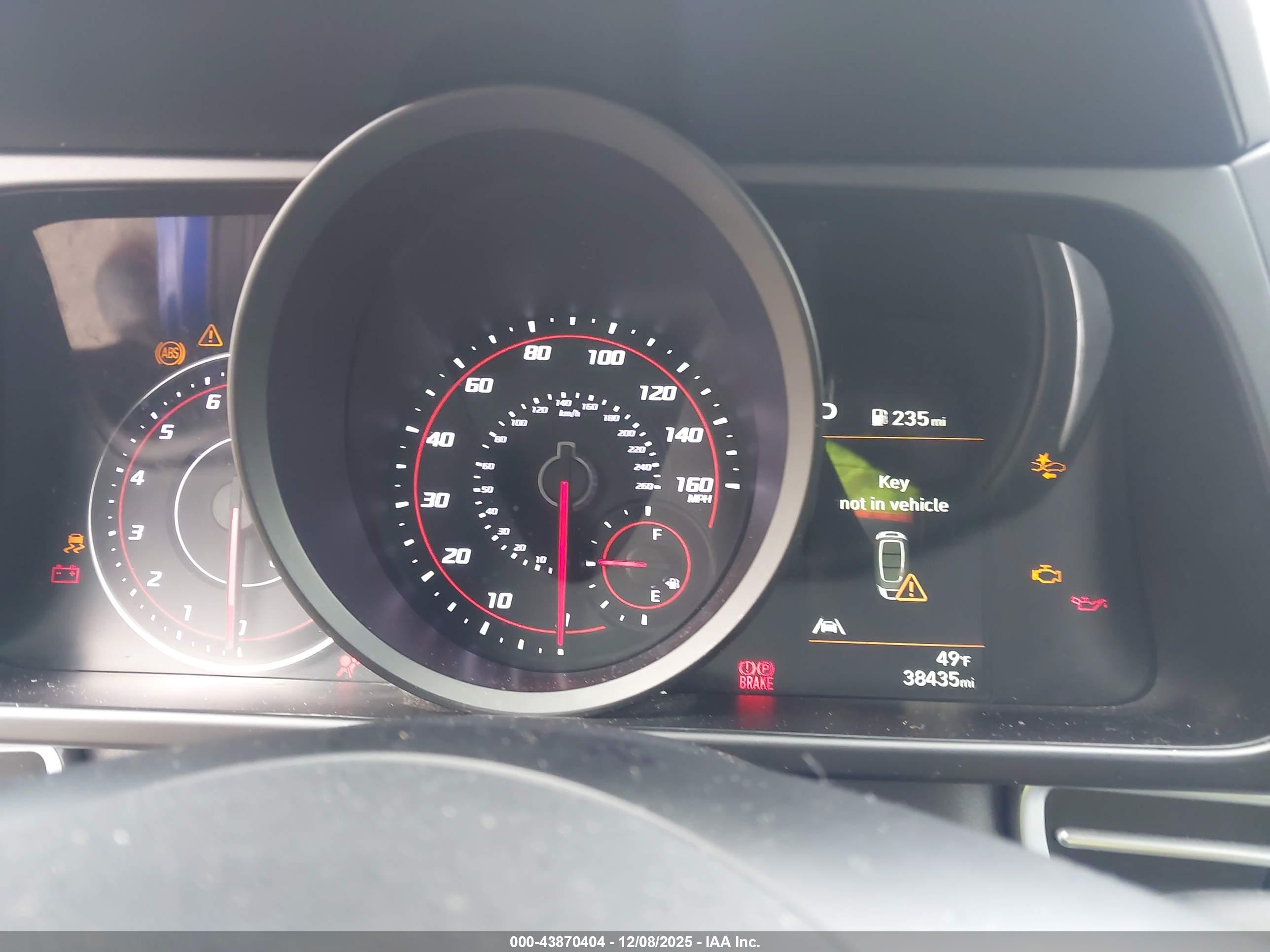 HYUNDAI ELANTRA image 7