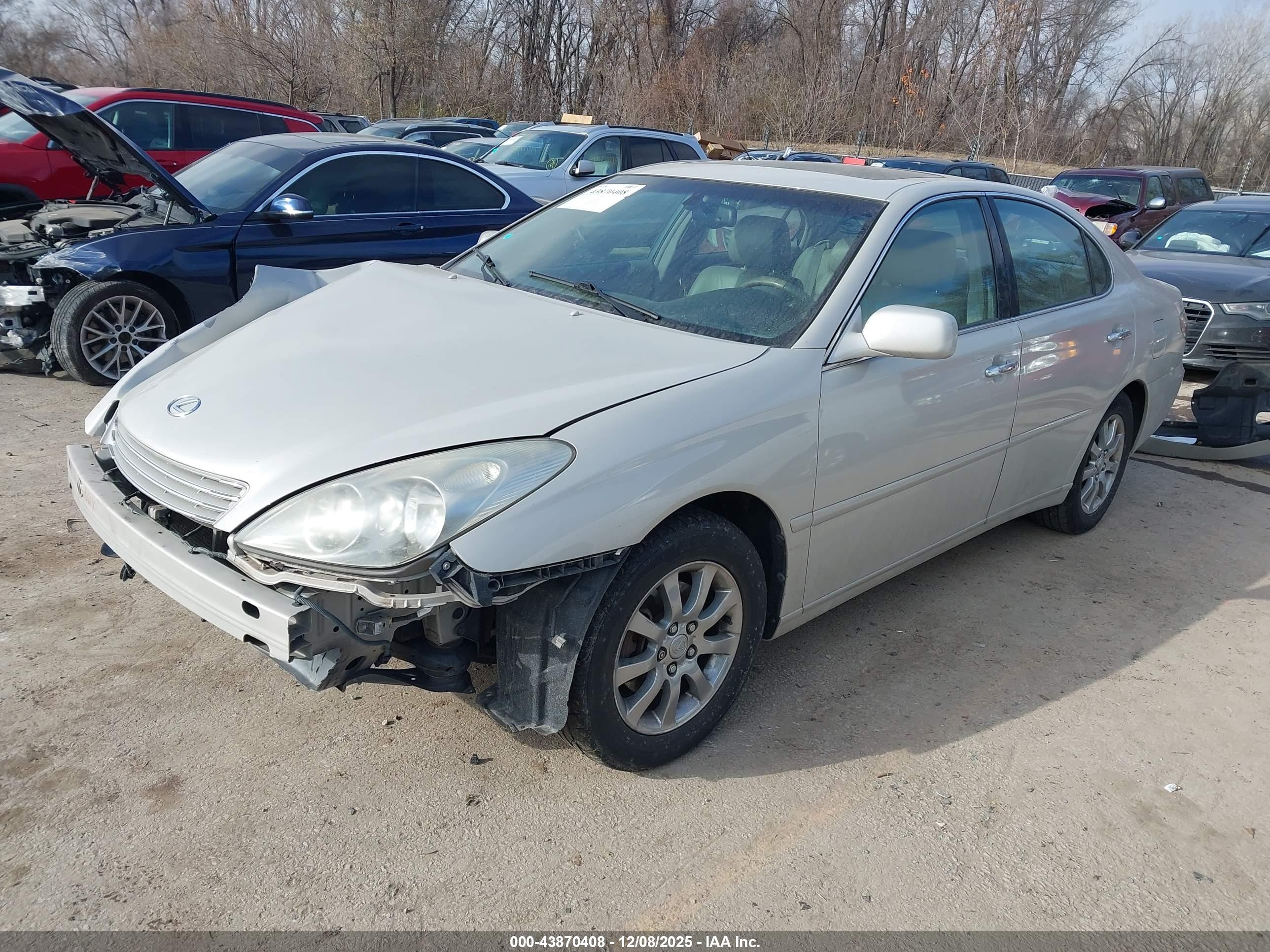 LEXUS ES image 2