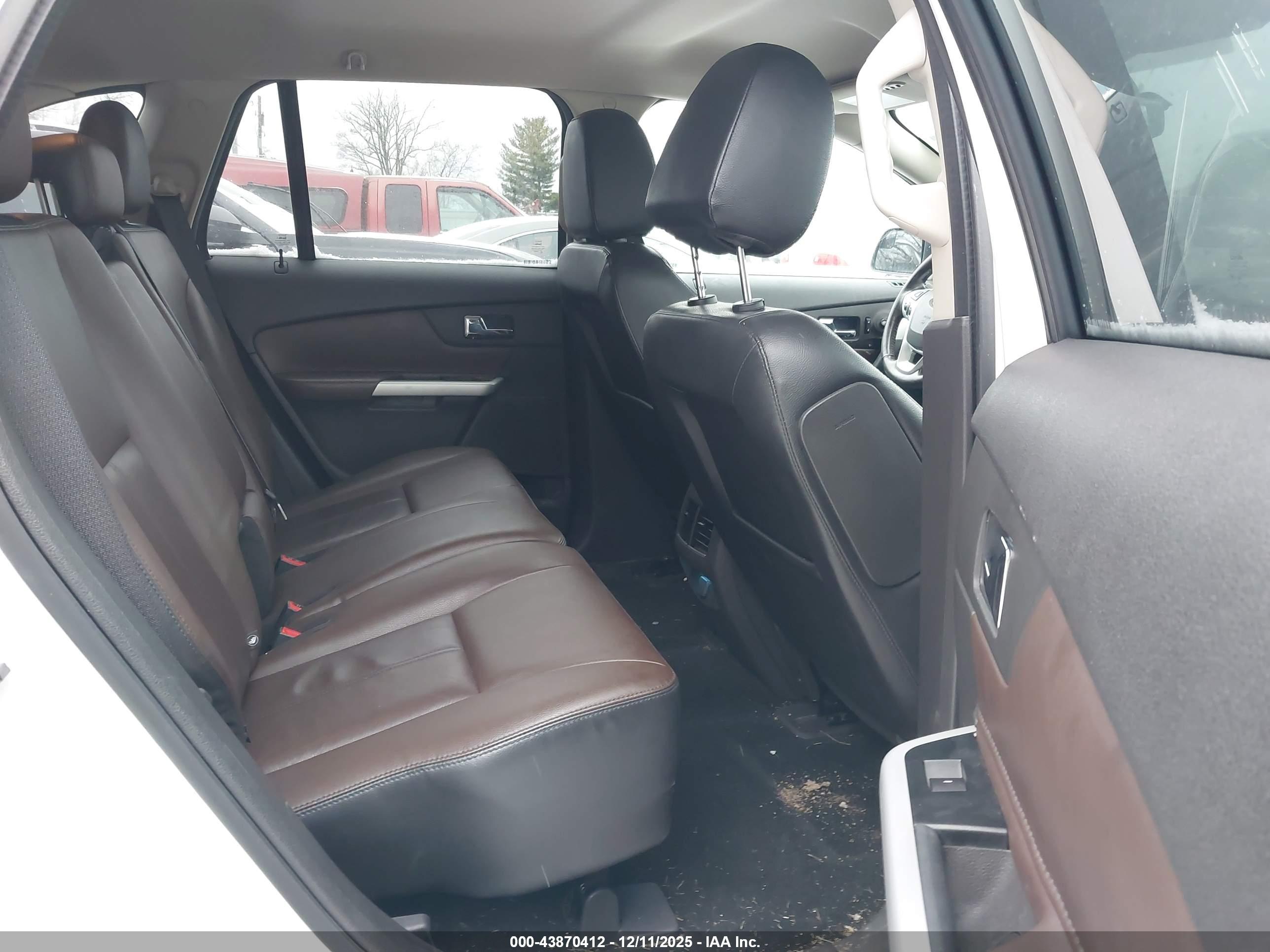 FORD EDGE image 8