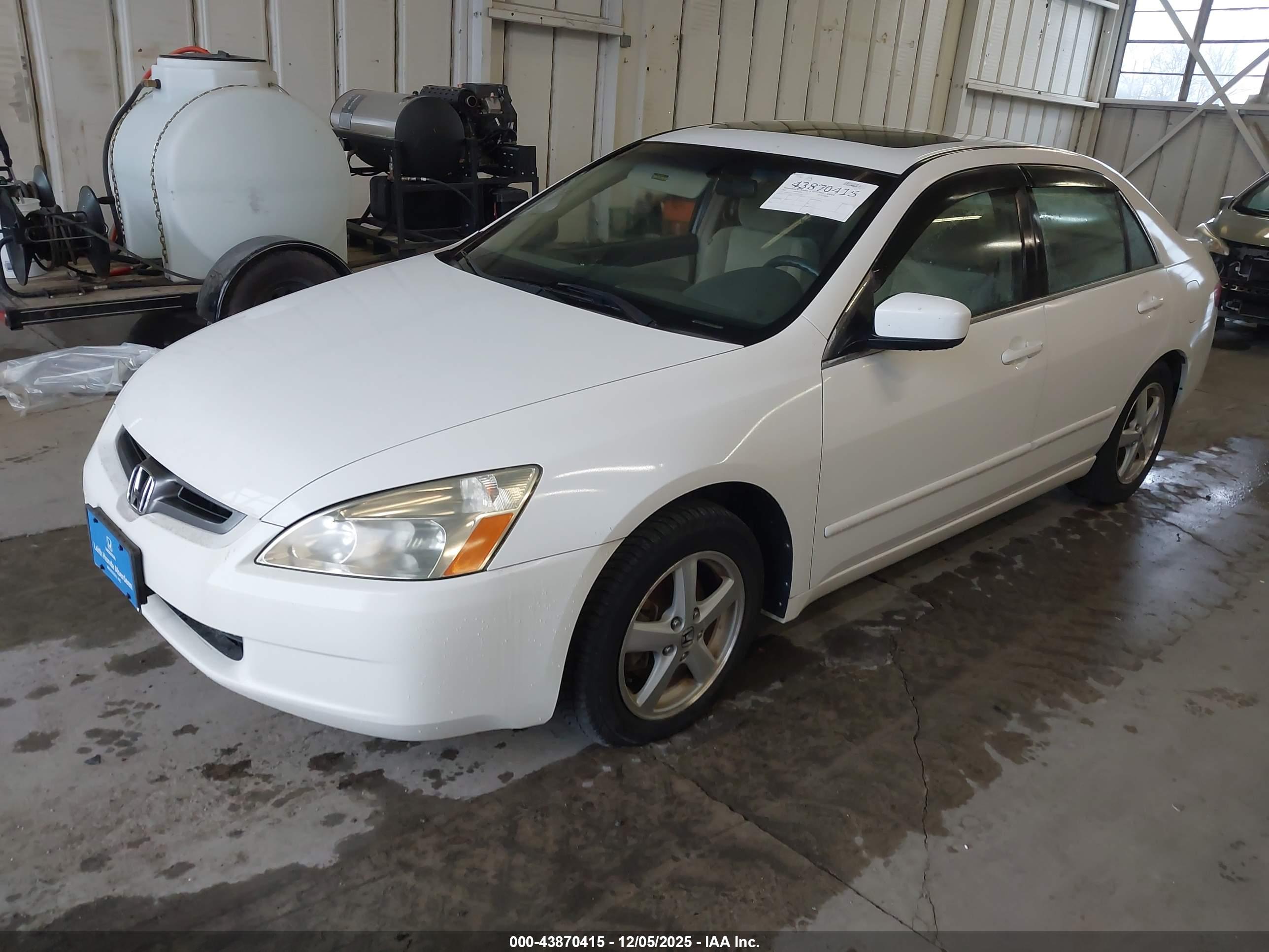 HONDA ACCORD image 2