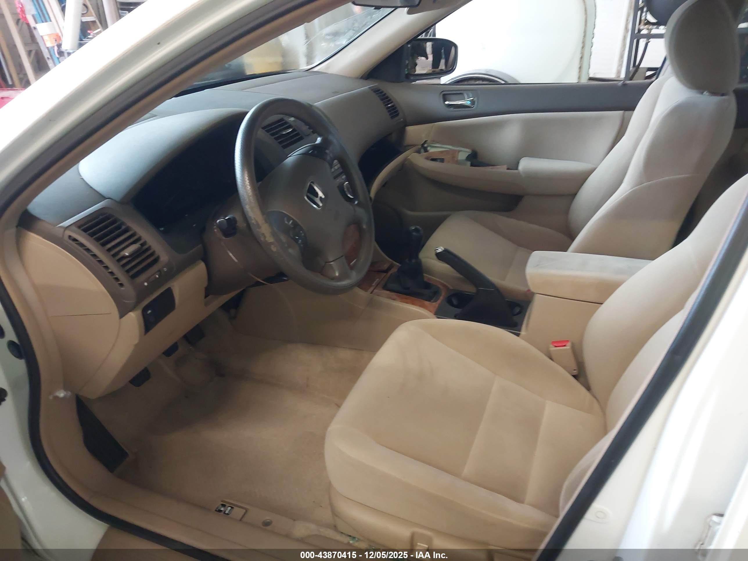 HONDA ACCORD image 5