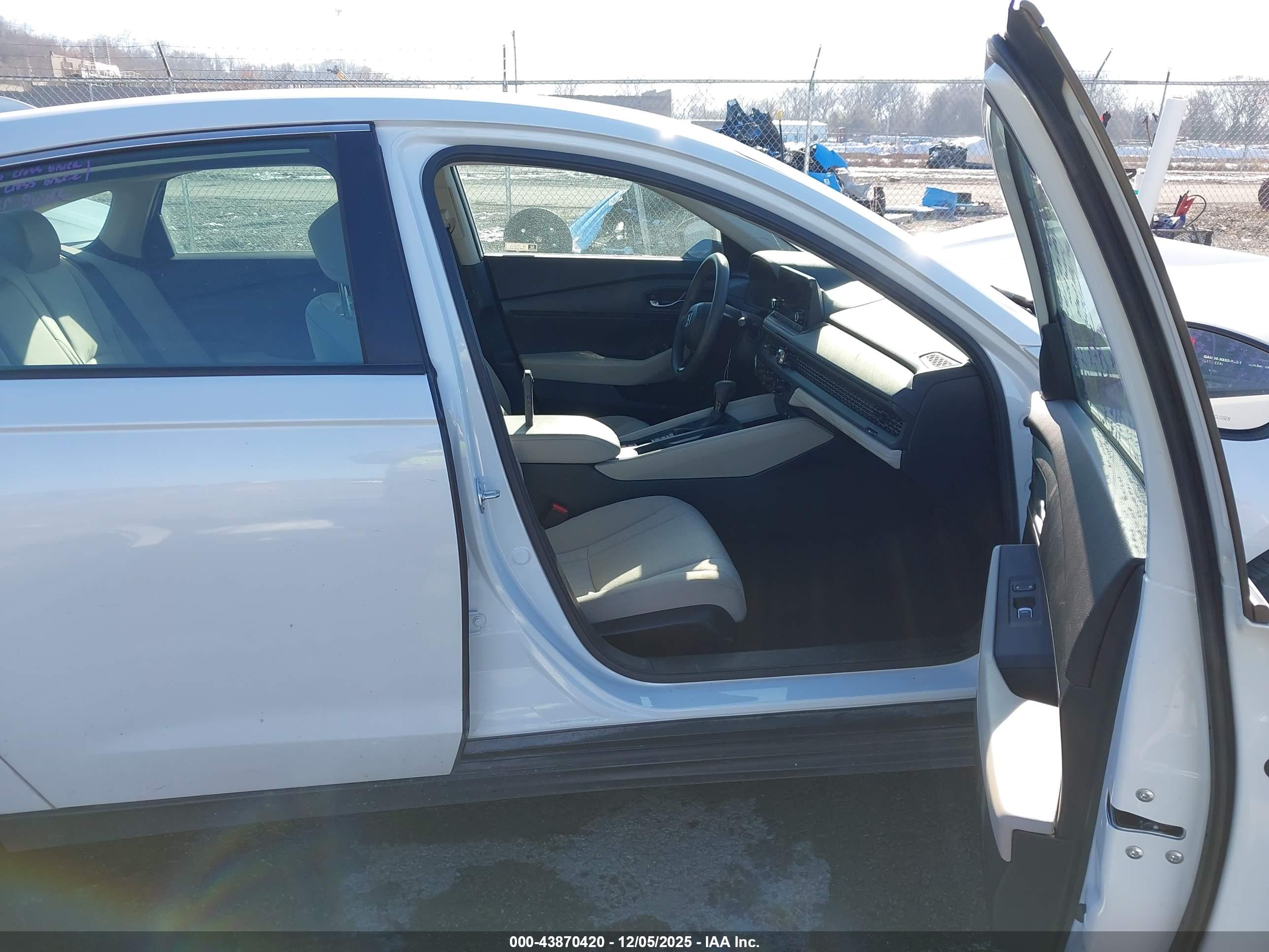 HONDA ACCORD image 5