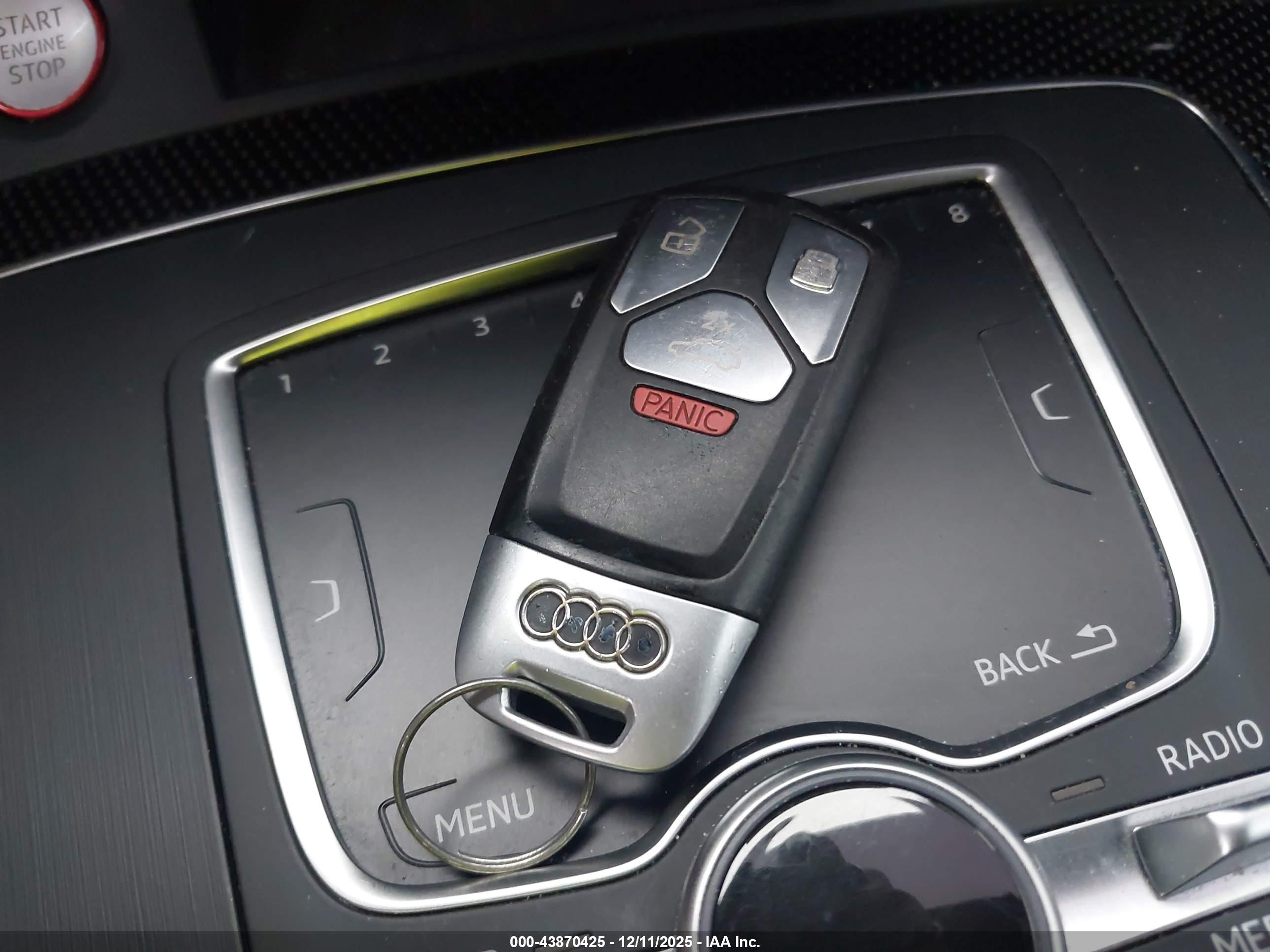 AUDI SQ5 image 11