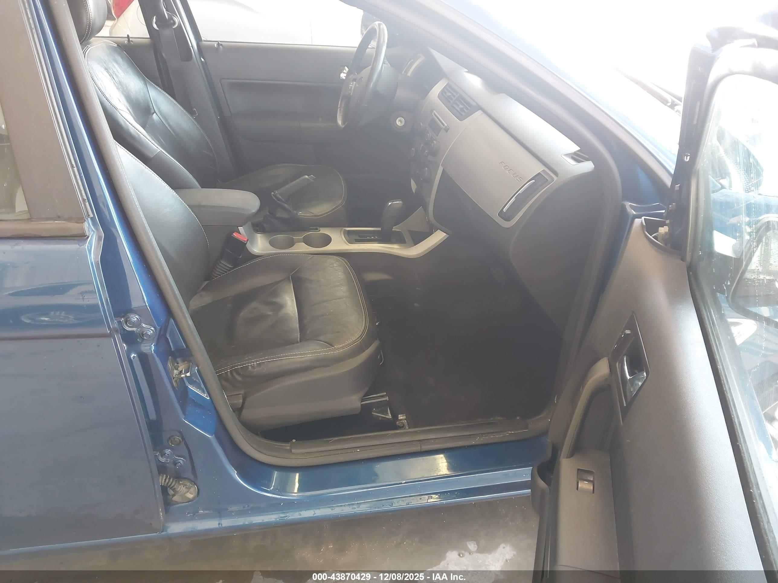 FORD FOCUS image 5