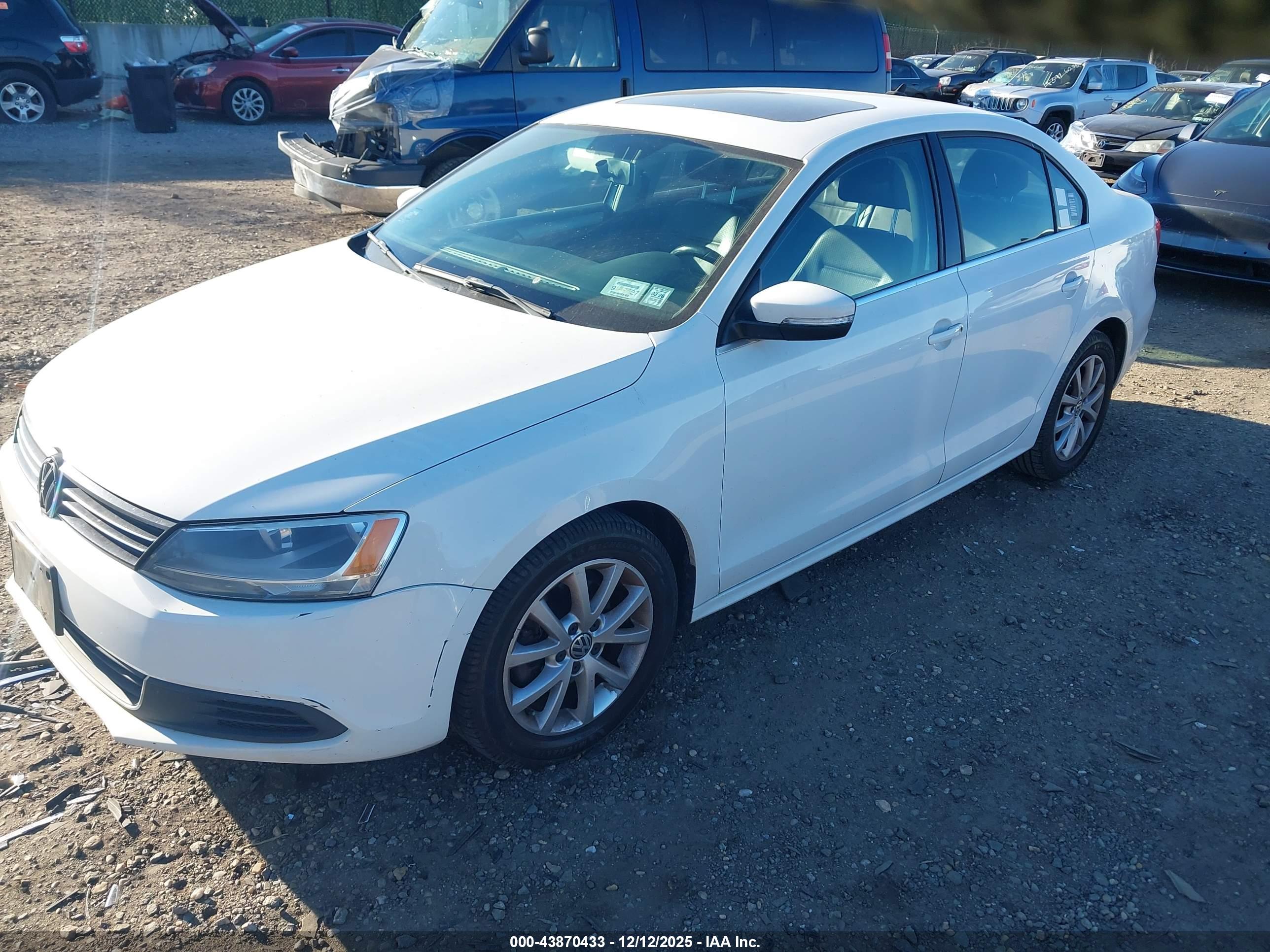 VOLKSWAGEN JETTA image 2