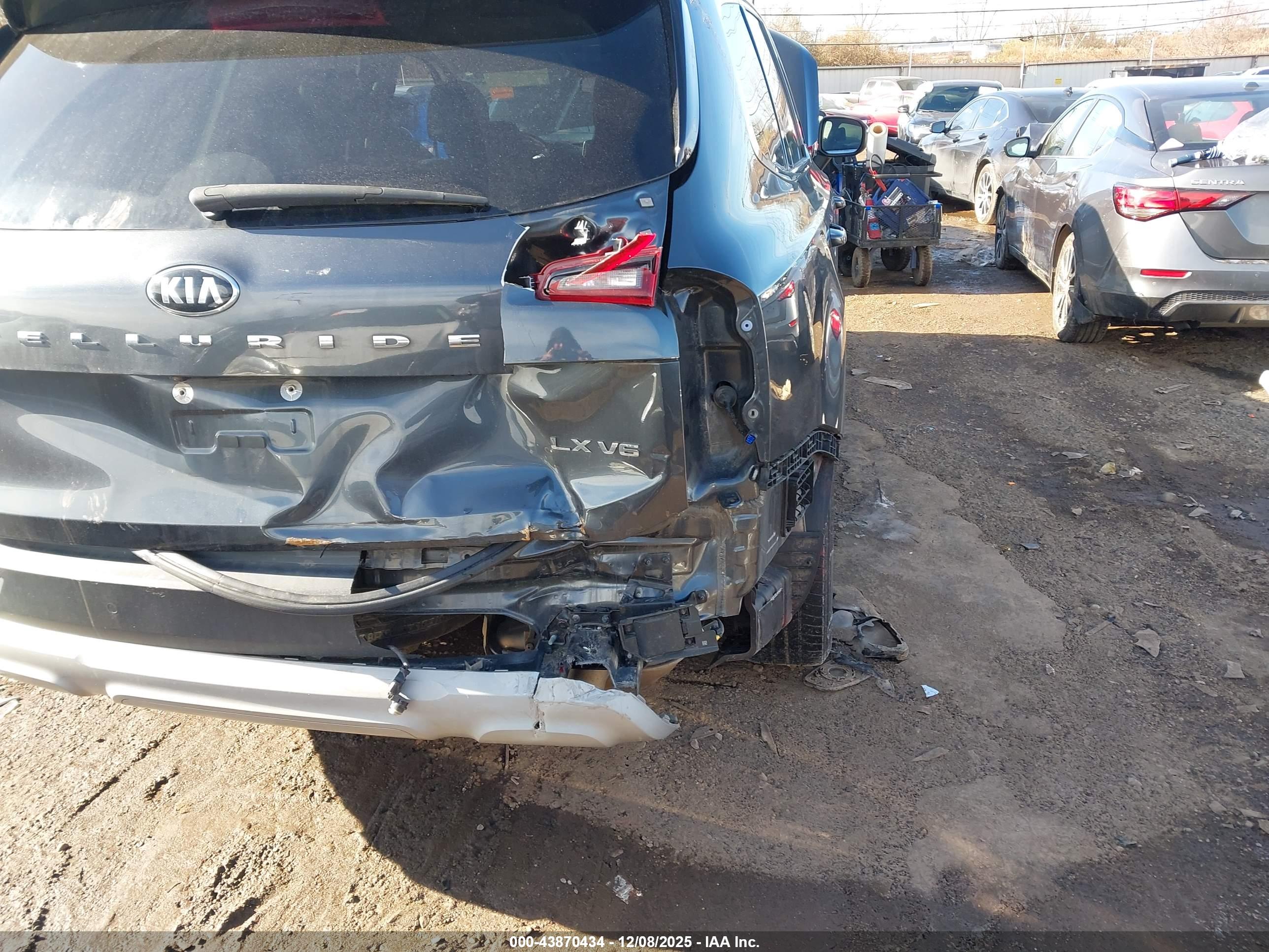 KIA TELLURIDE image 6