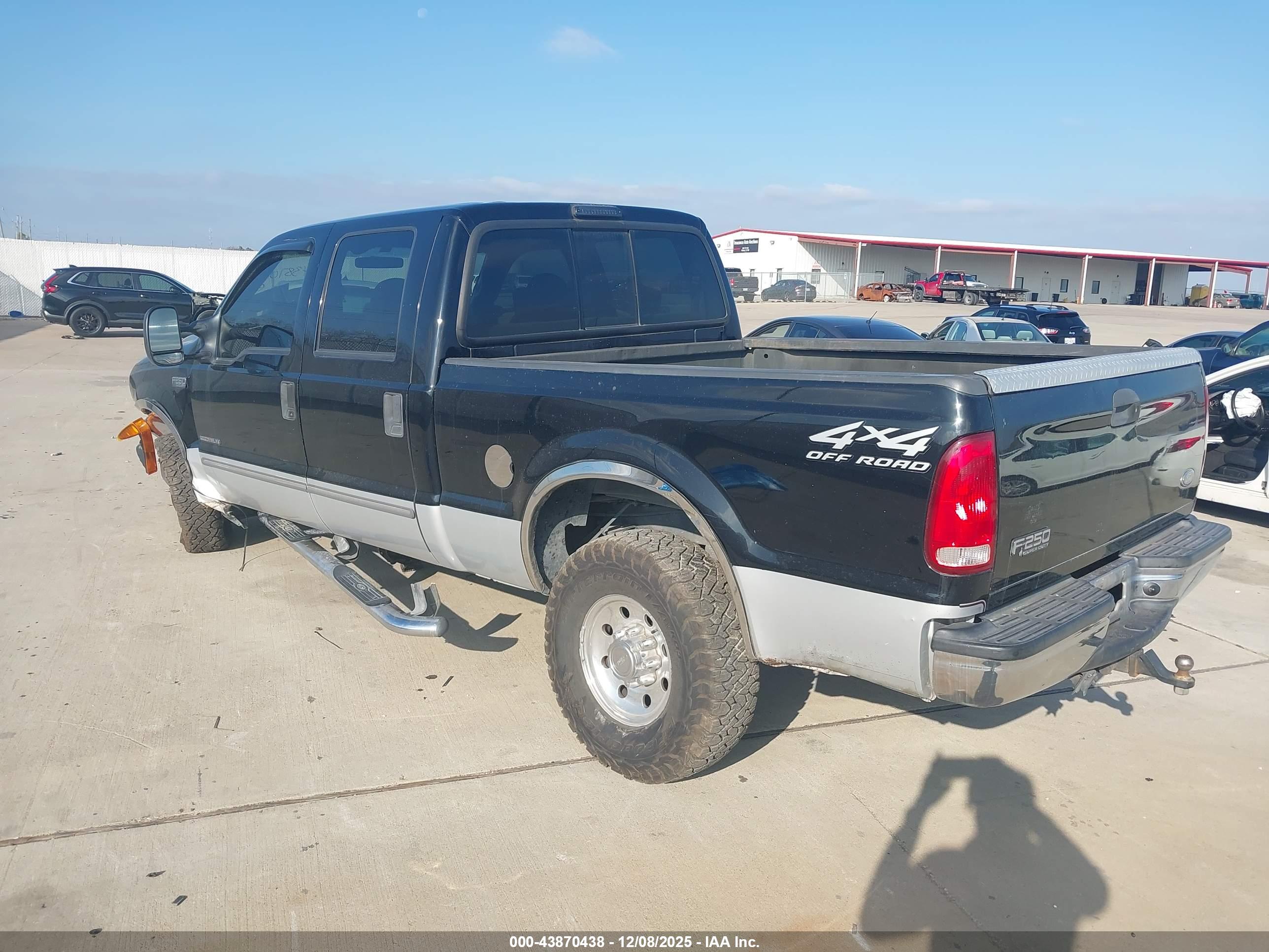 FORD SUPER image 3