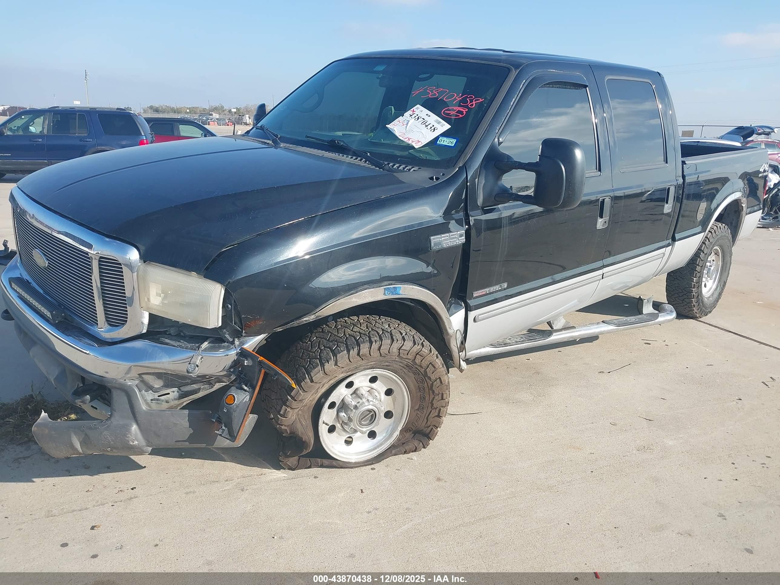 FORD SUPER image 6