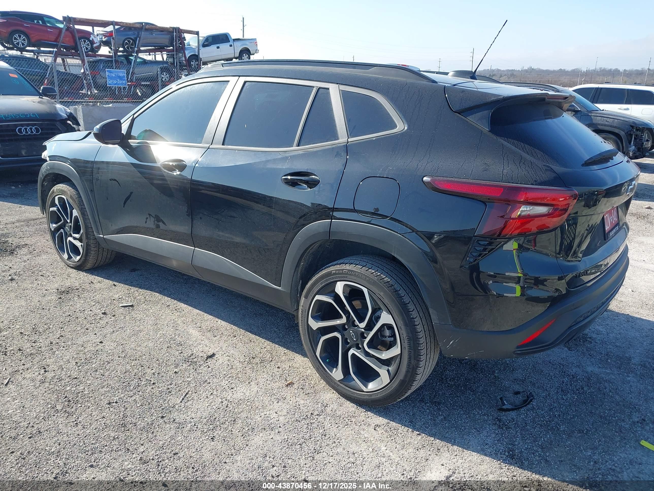 CHEVROLET TRAX image 3