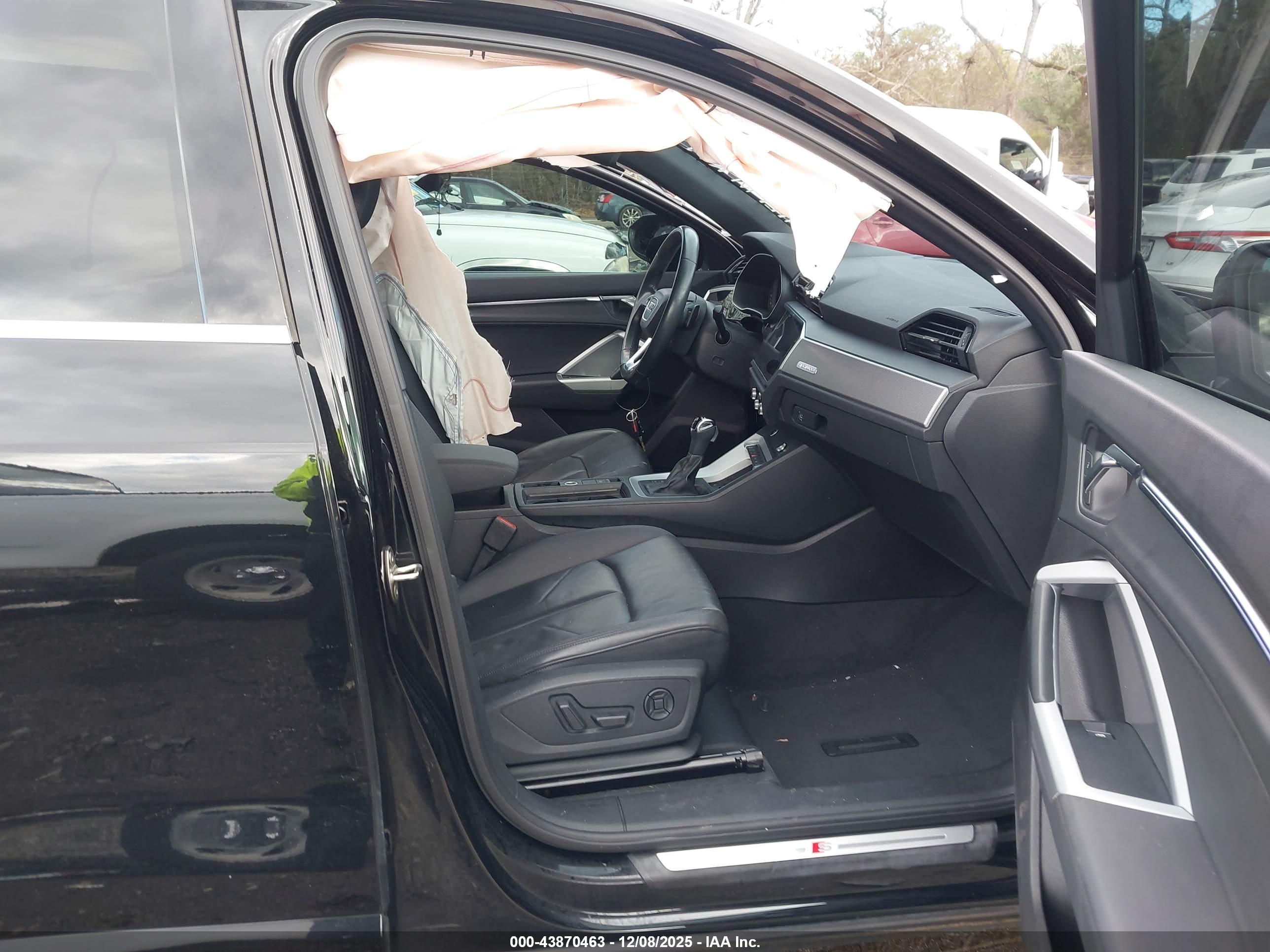 AUDI Q3 image 5