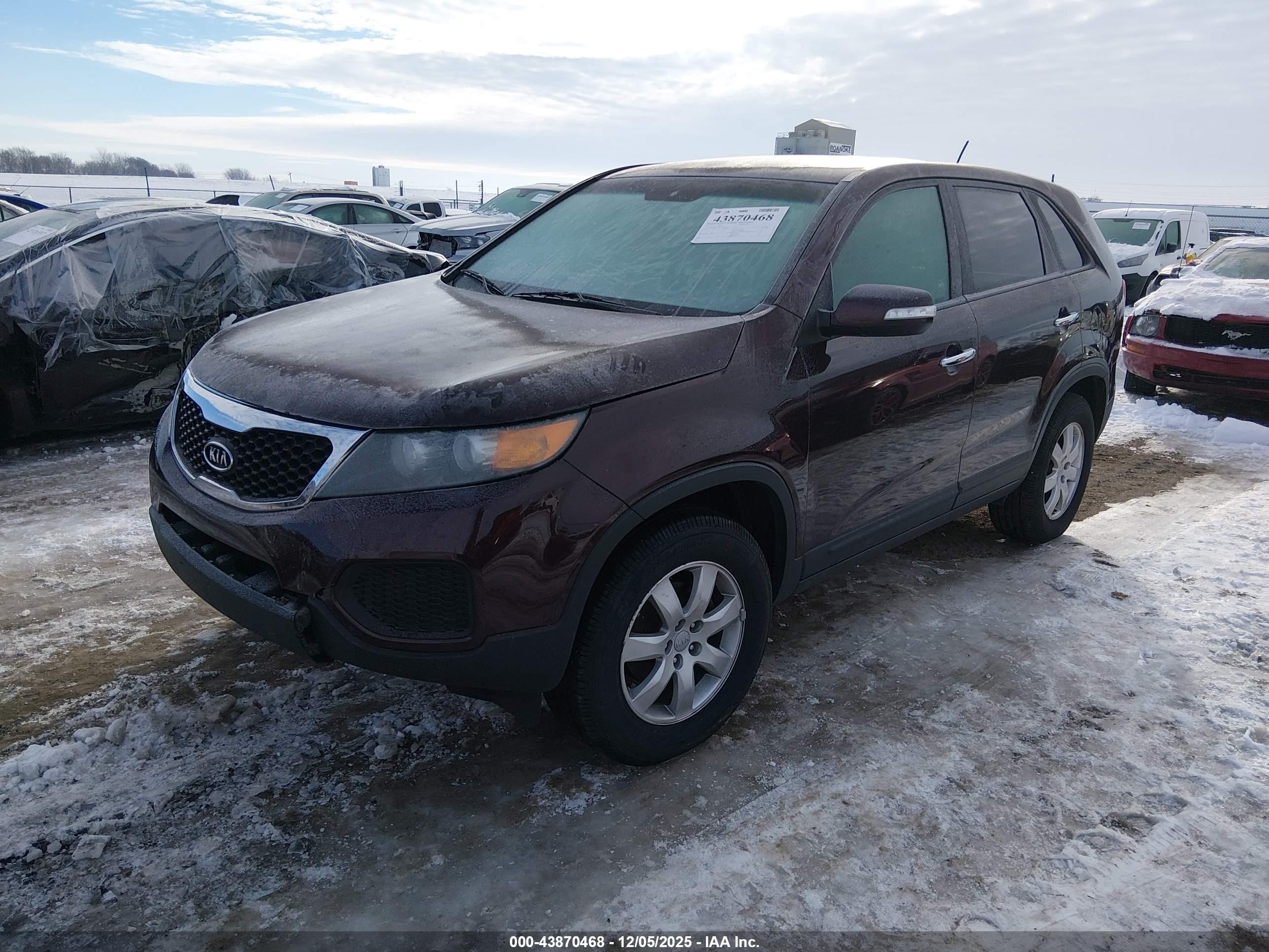 KIA SORENTO image 2