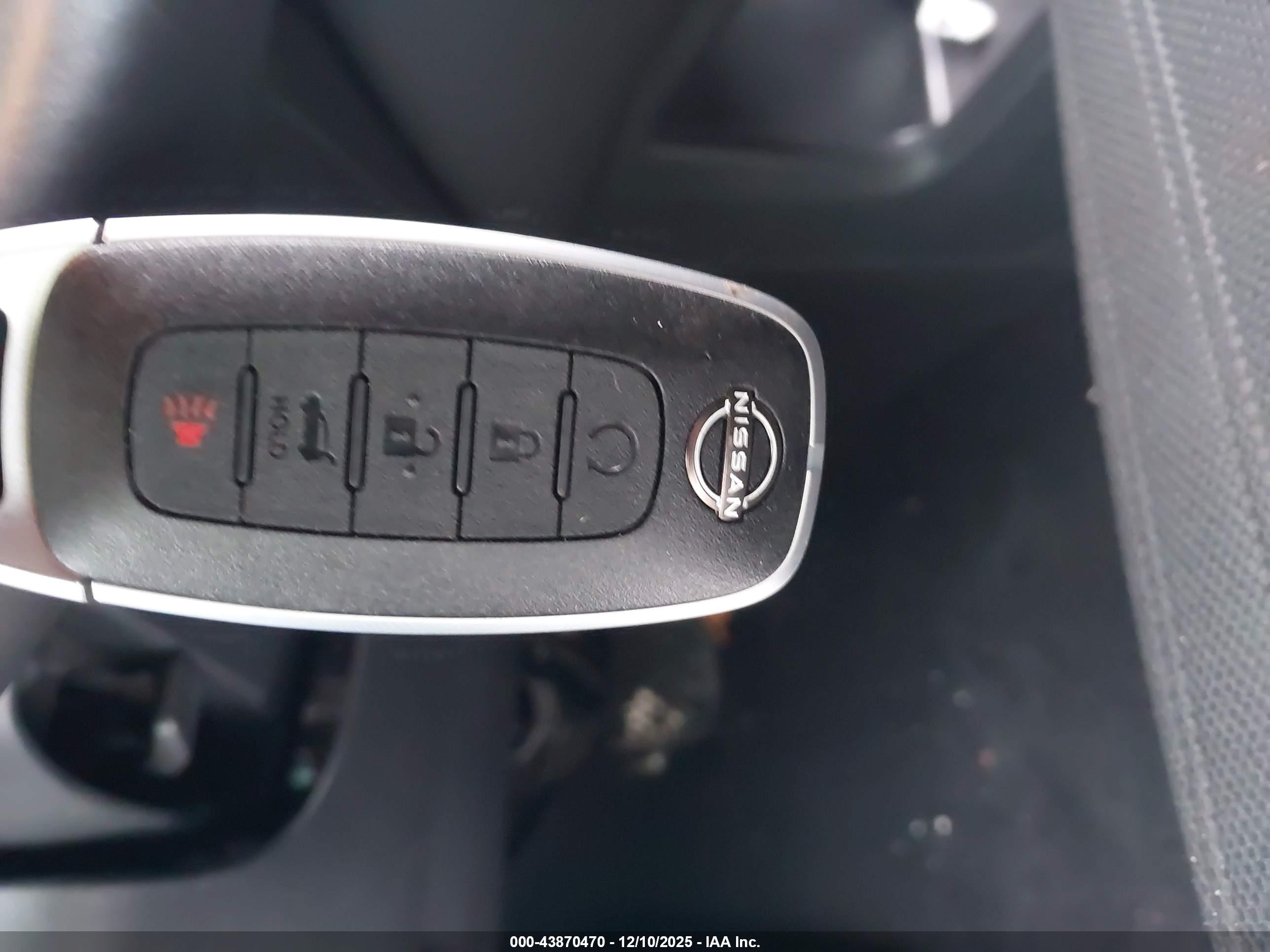 NISSAN PATHFINDER image 11