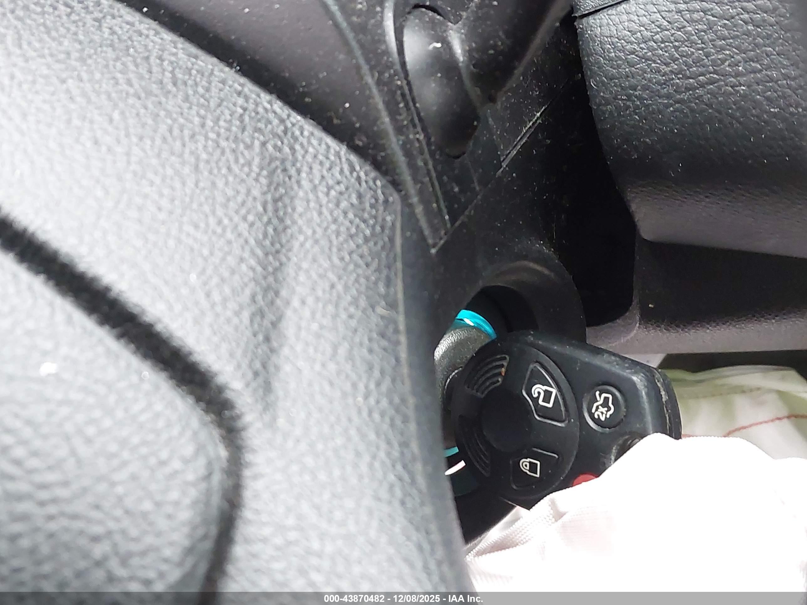 FORD FOCUS image 11