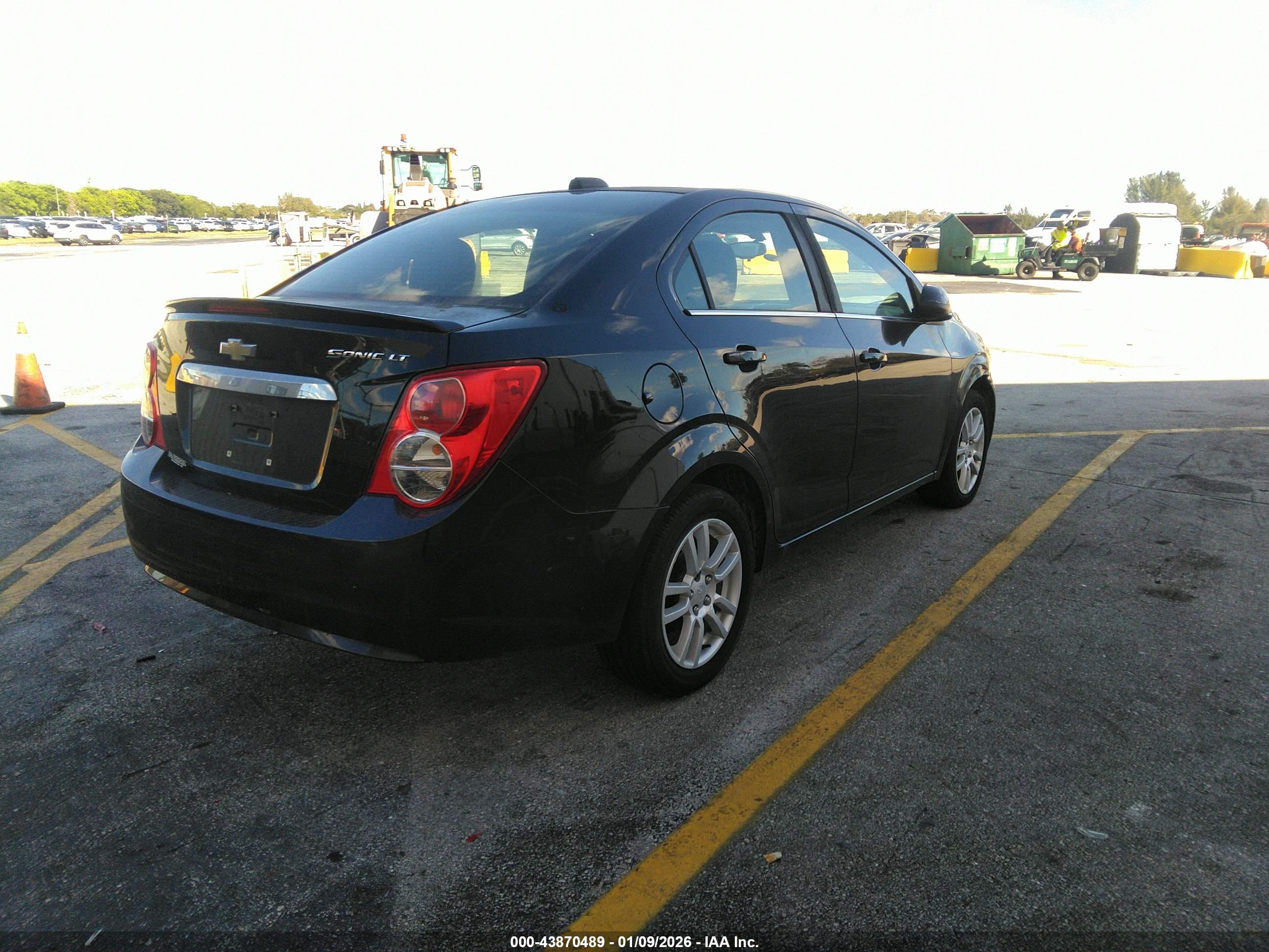 CHEVROLET SONIC image 4