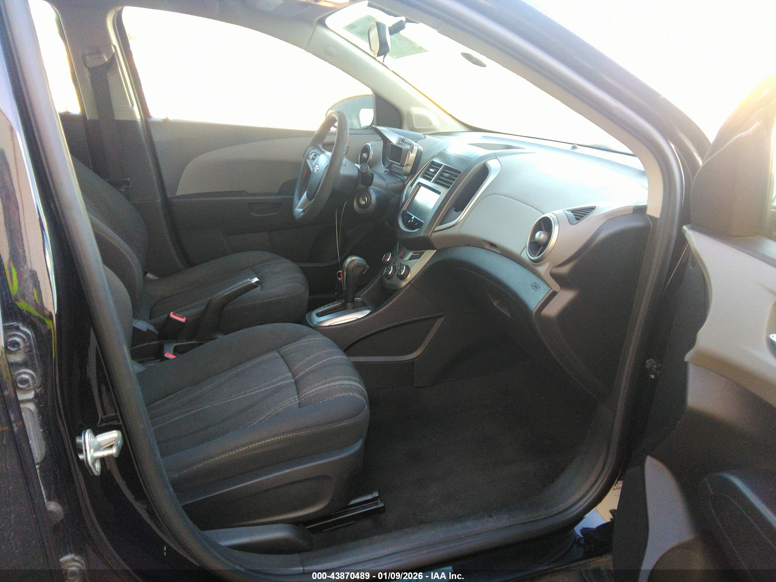 CHEVROLET SONIC image 5