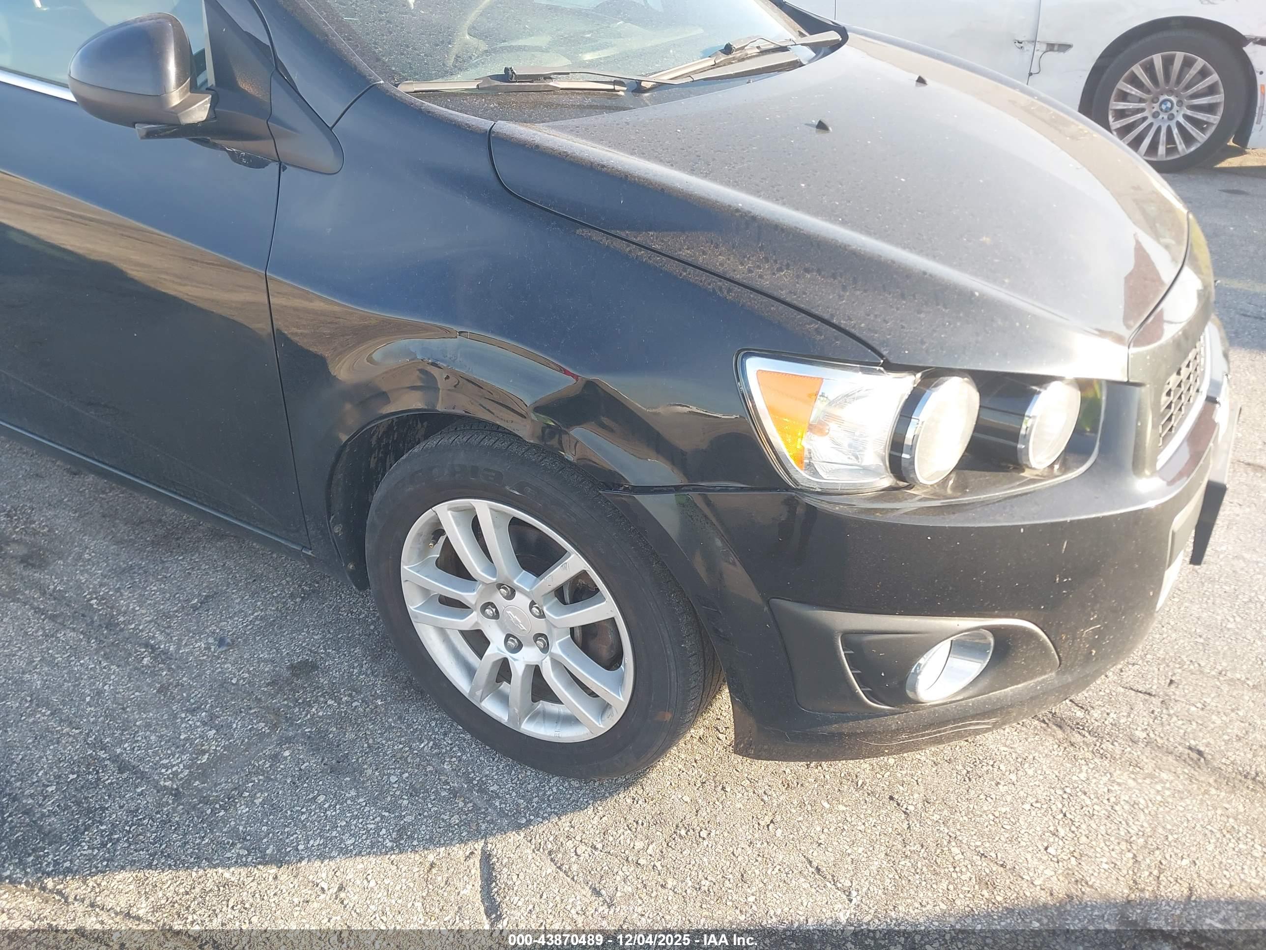 CHEVROLET SONIC image 6