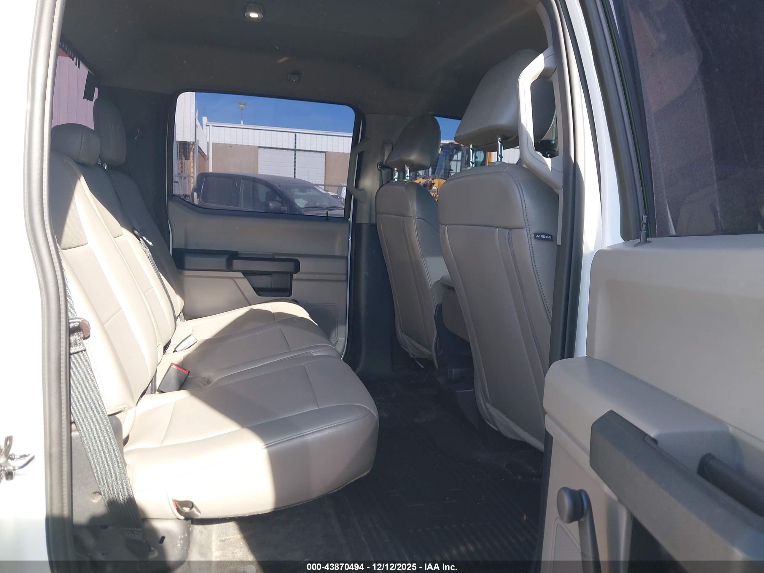 FORD F-350 image 7