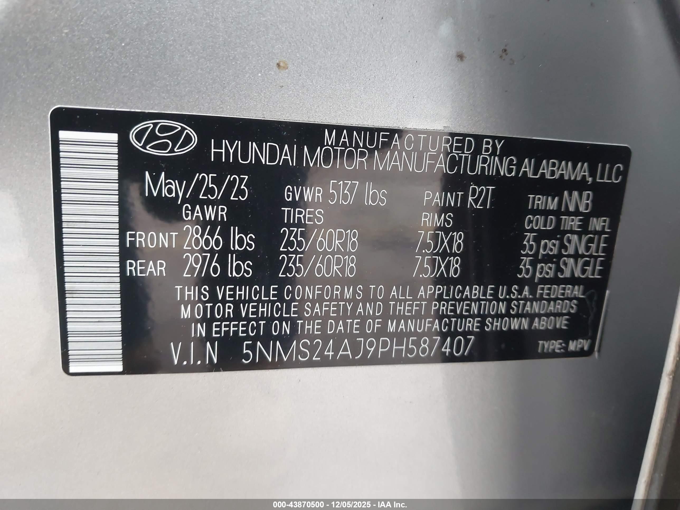 HYUNDAI SANTA image 9