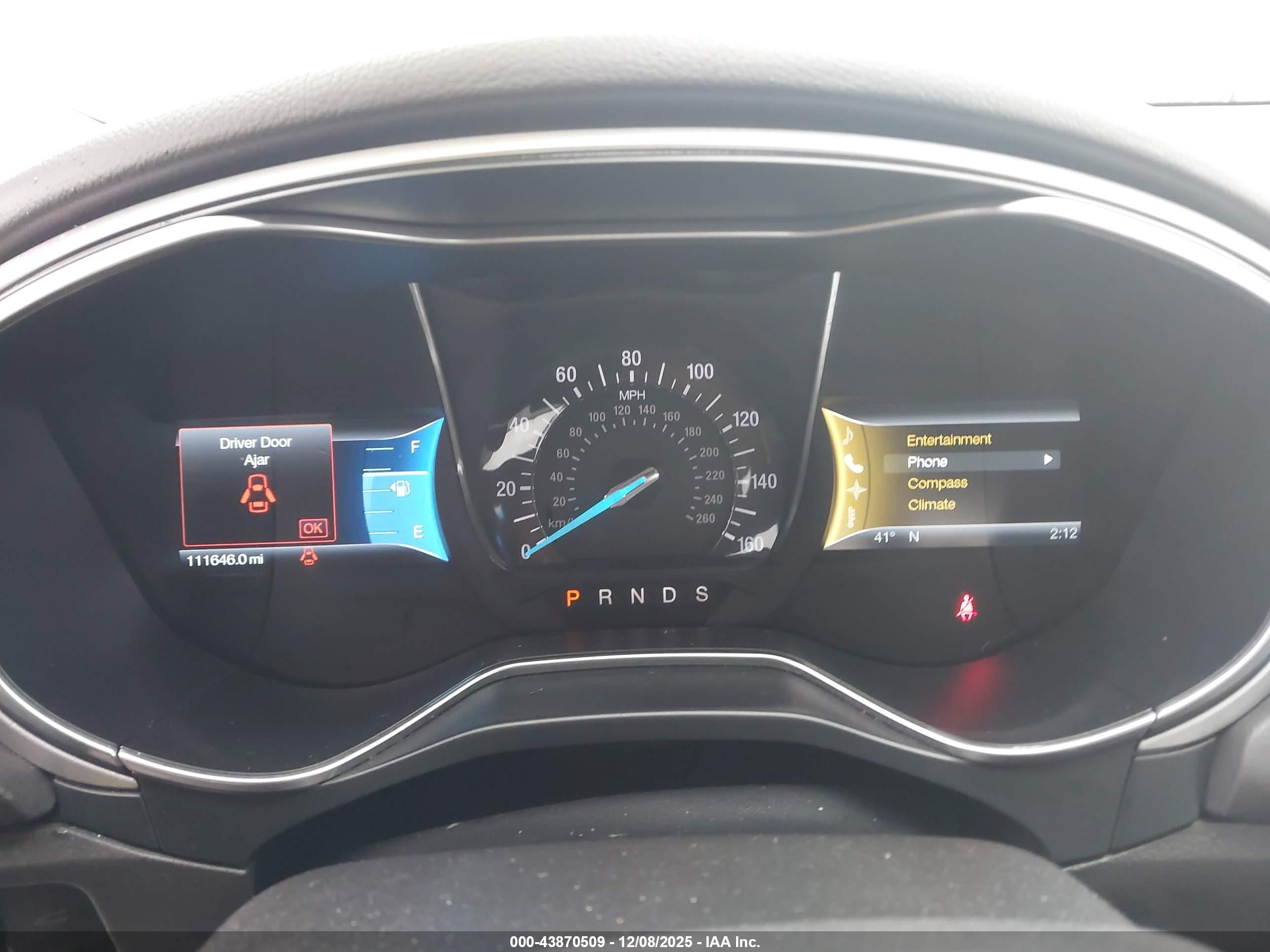 FORD FUSION image 7