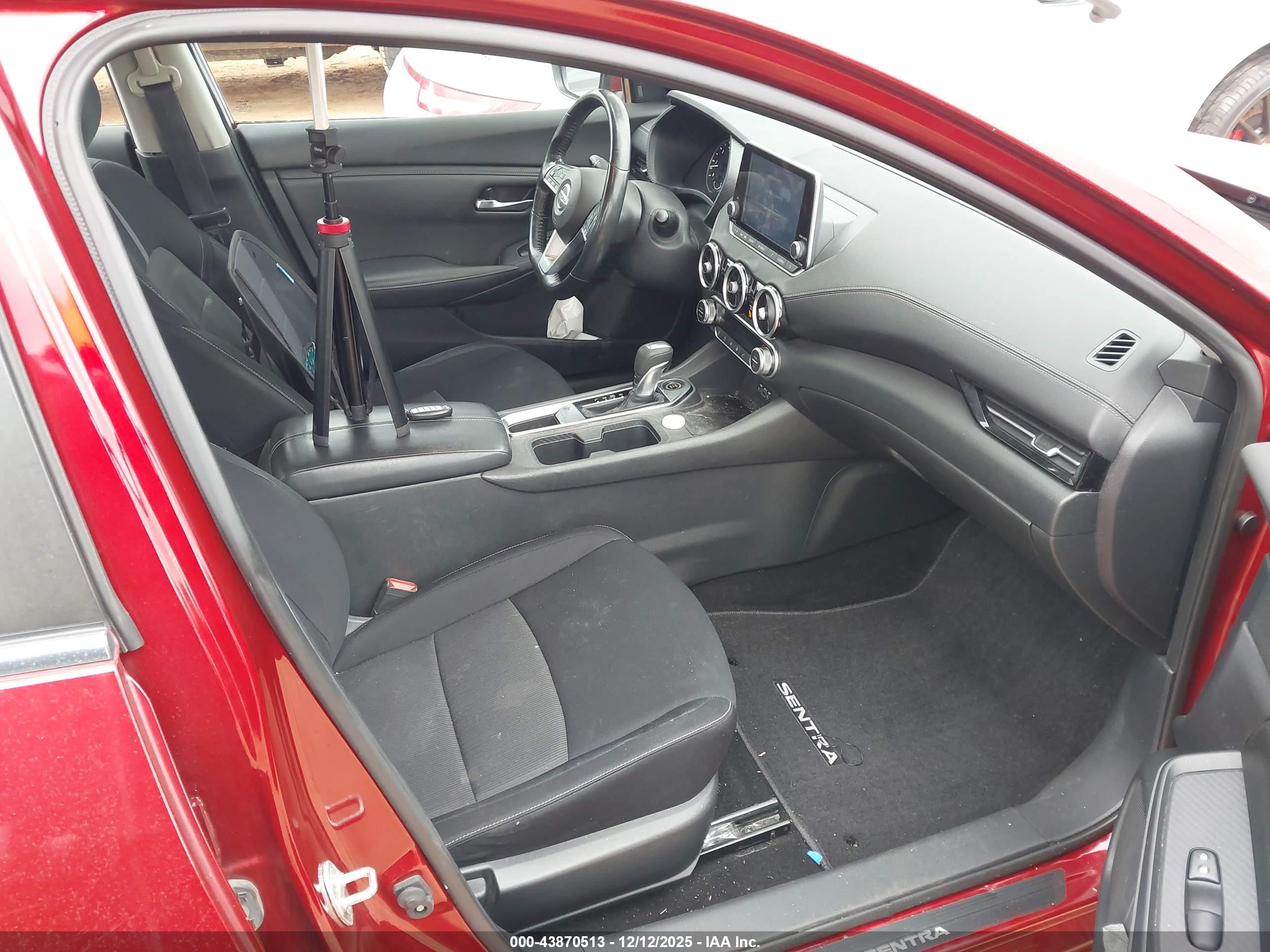 NISSAN SENTRA image 5