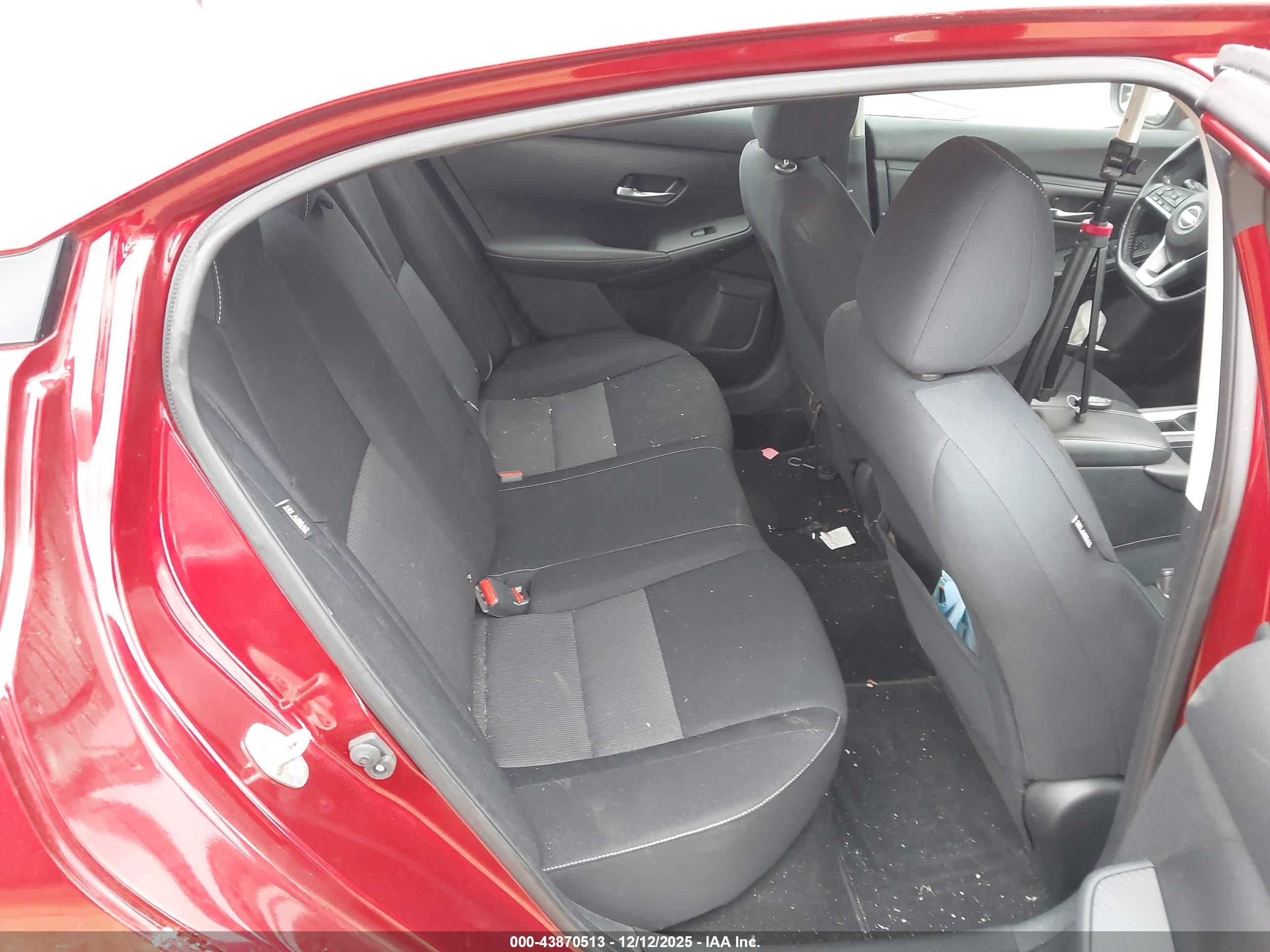 NISSAN SENTRA image 8