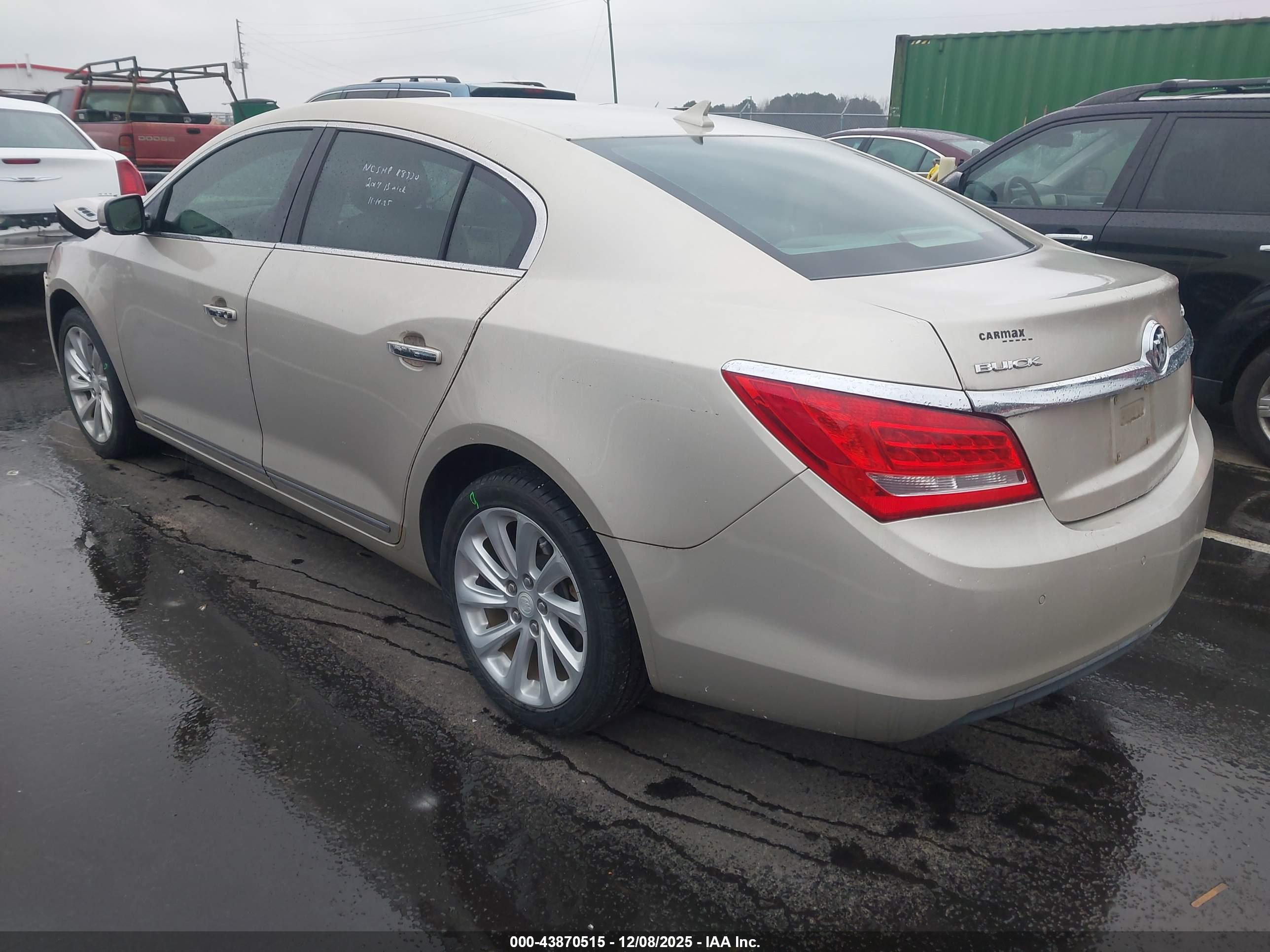 BUICK LACROSSE image 3